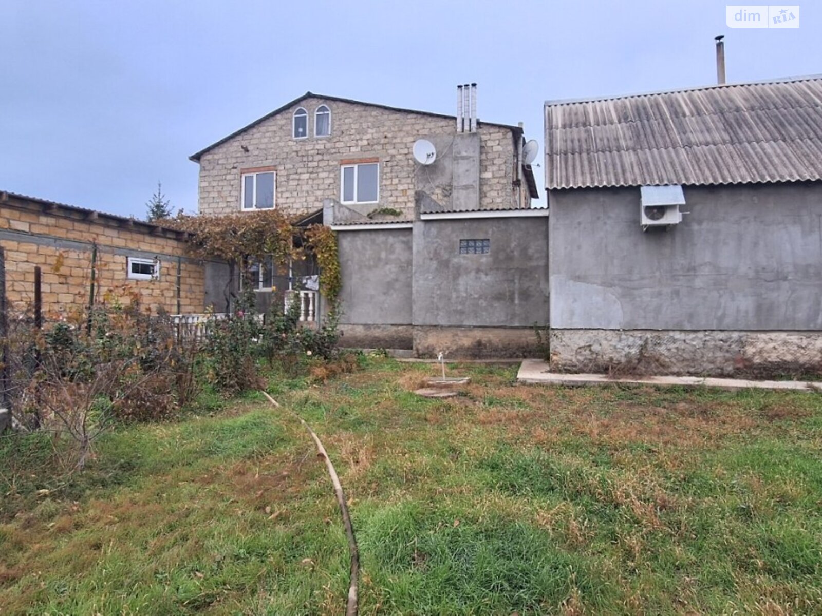 двухэтажный дом с отоплением, 277.5 кв. м, кирпич. Продажа в Красноселке фото 1