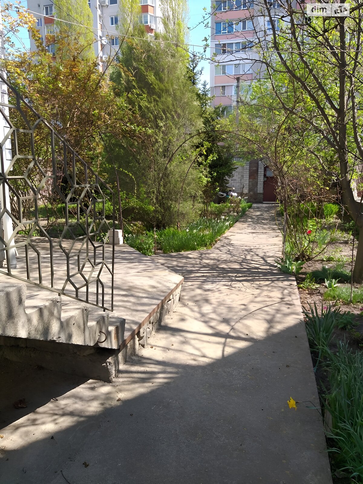 двоповерховий будинок, 350 кв. м, блочно-цегляний. Продаж в Кременчуку, район Автозаводський фото 1 двоповерховий будинок, 350 кв. м, блочно-цегляний. Продаж в Кременчуку, район Автозаводський фото 1