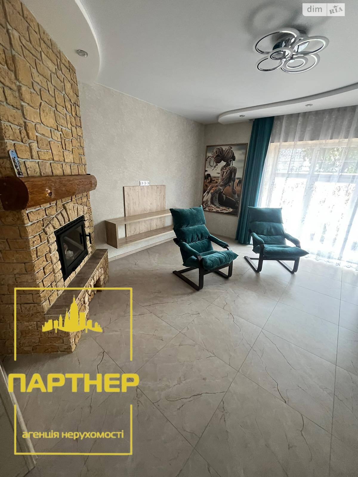 двухэтажный дом с гаражом, 150 кв. м, кирпич. Продажа в Кременчуге район Автозаводской фото 1 двухэтажный дом с гаражом, 150 кв. м, кирпич. Продажа в Кременчуге район Автозаводской фото 1