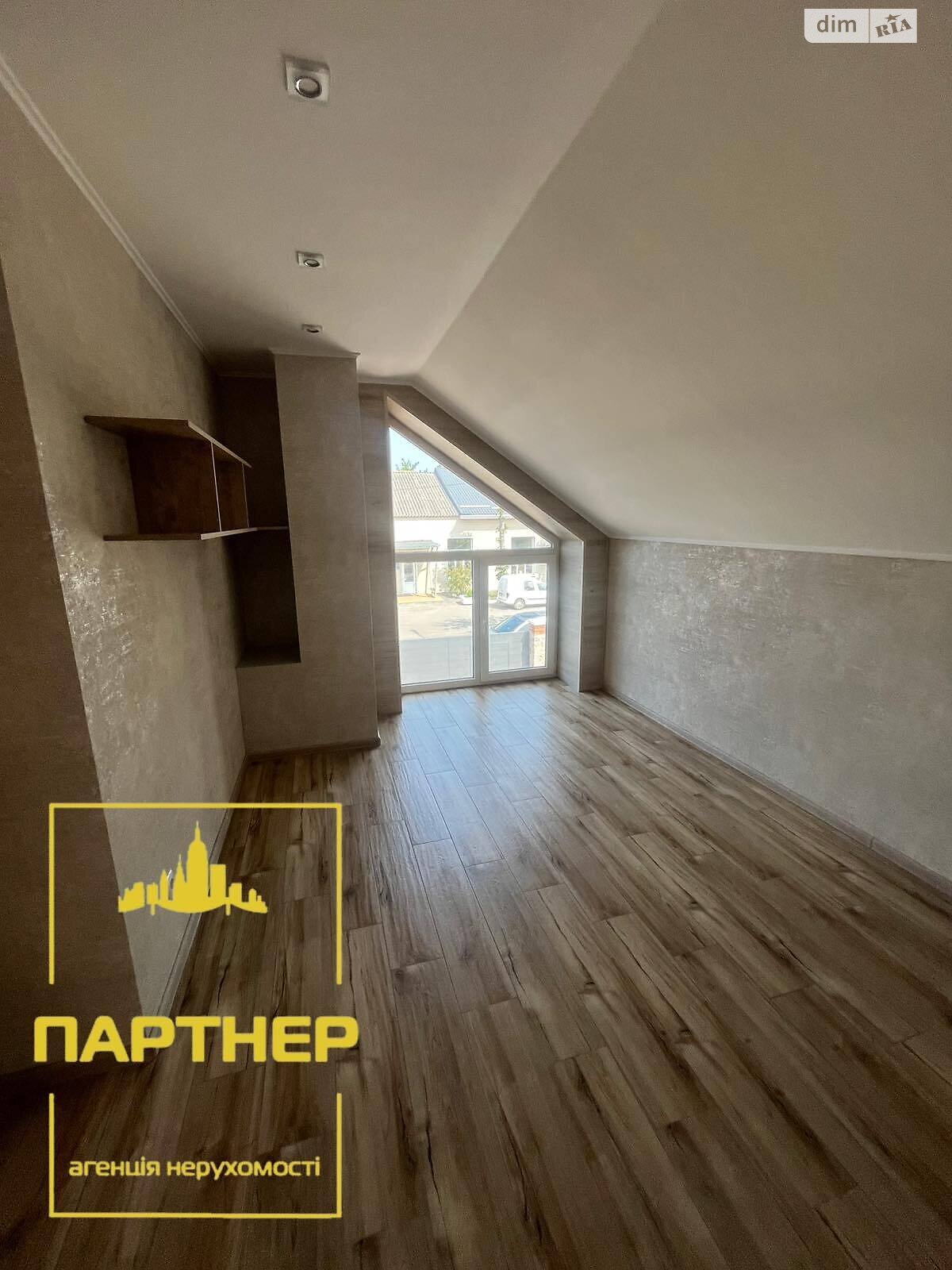 двухэтажный дом с гаражом, 150 кв. м, кирпич. Продажа в Кременчуге район Автозаводской фото 1 двухэтажный дом с гаражом, 150 кв. м, кирпич. Продажа в Кременчуге район Автозаводской фото 1