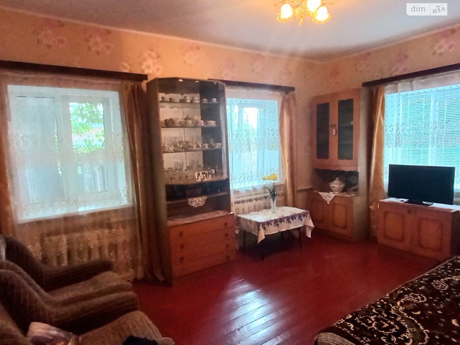 одноэтажный дом с гаражом, 64.8 кв. м, кирпич. Продажа в Кременчуге район Автозаводской фото 1 одноэтажный дом с гаражом, 64.8 кв. м, кирпич. Продажа в Кременчуге район Автозаводской фото 1