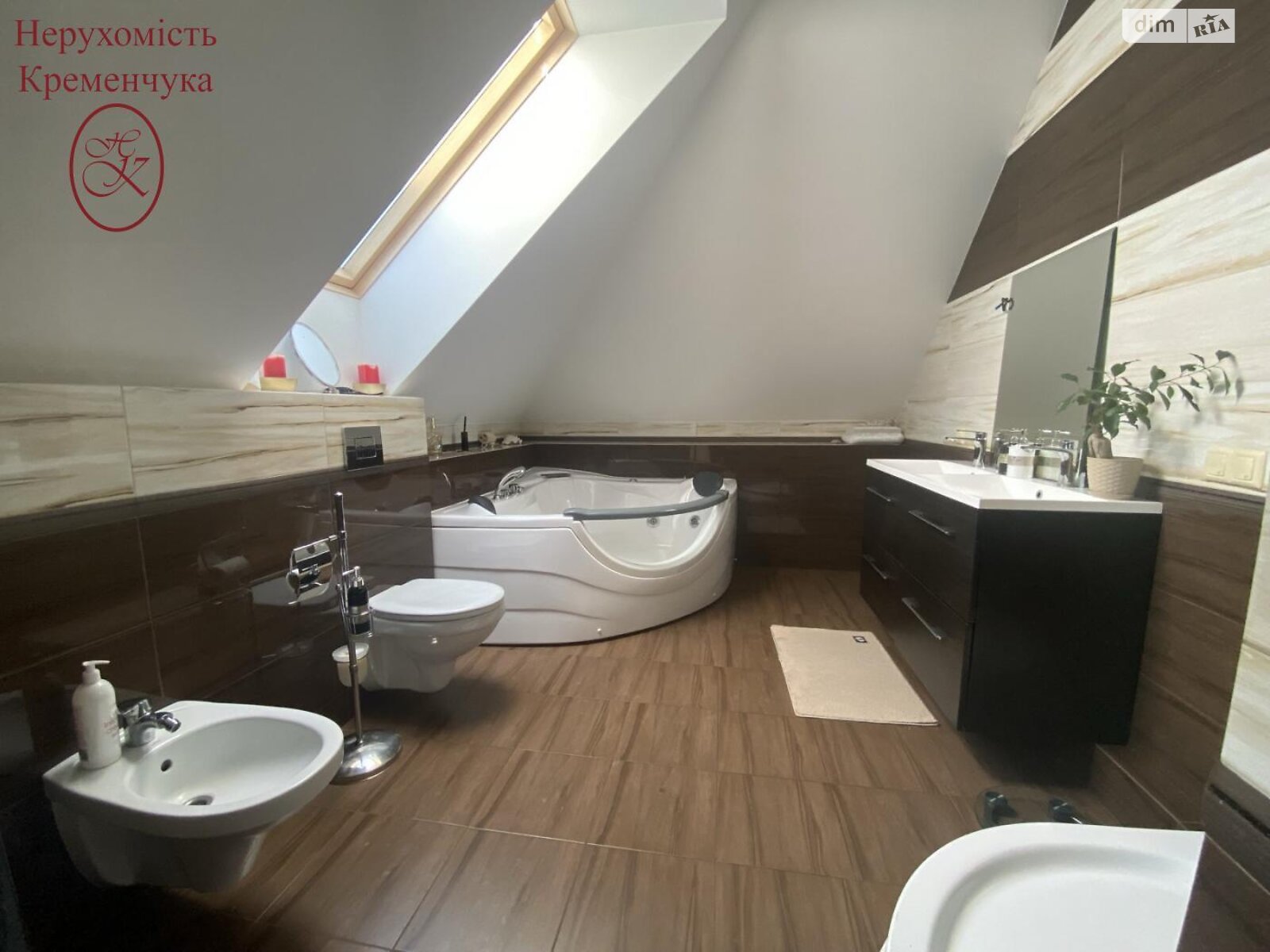 двоповерховий будинок, 424.4 кв. м, кирпич. Продаж в Кременчуку, район Кременчук фото 1 двоповерховий будинок, 424.4 кв. м, кирпич. Продаж в Кременчуку, район Кременчук фото 1
