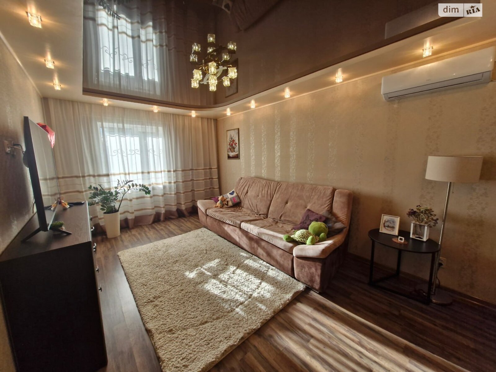 одноэтажный дом с гаражом, 82.7 кв. м, кирпич. Продажа в Кременчуге район Крюков фото 1