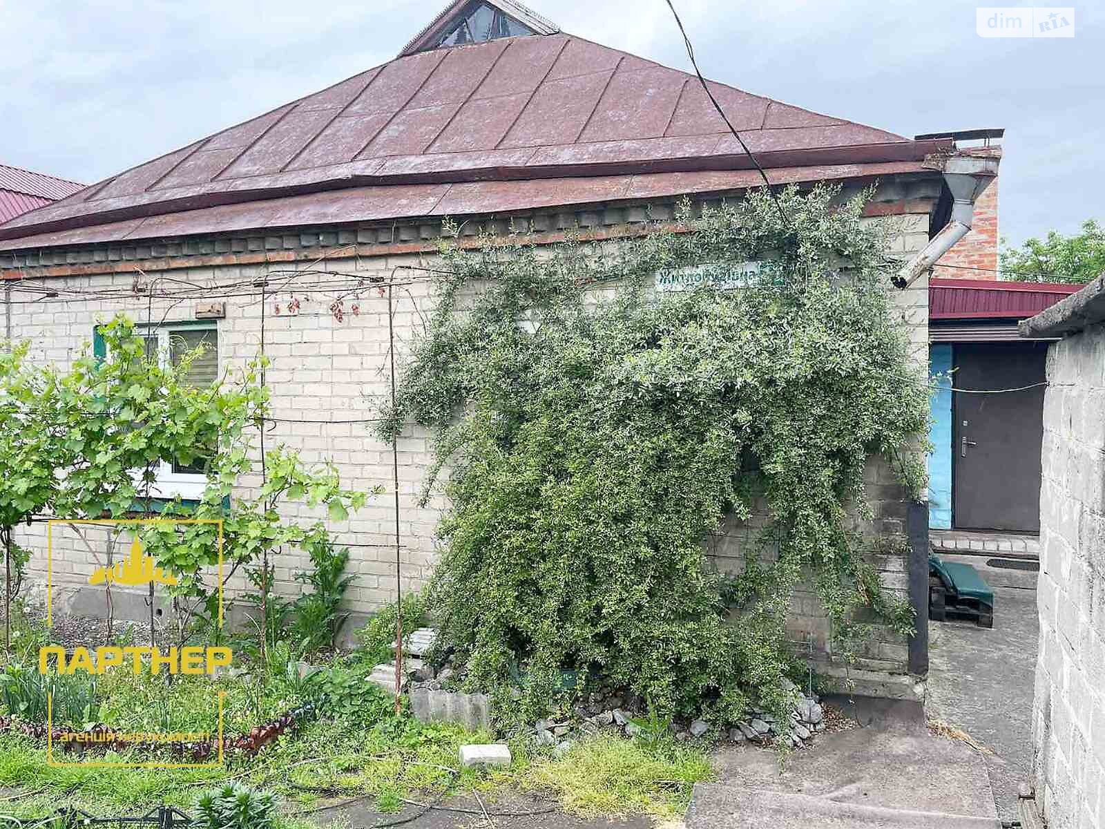 одноэтажный дом с гаражом, 57 кв. м, кирпич. Продажа в Кременчуге район Крюковский фото 1 одноэтажный дом с гаражом, 57 кв. м, кирпич. Продажа в Кременчуге район Крюковский фото 1