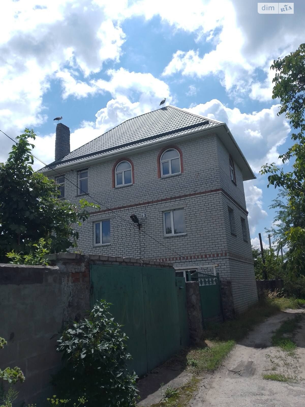 трехэтажный дом с отоплением, 263 кв. м, кирпич. Продажа в Кременчуге фото 1 трехэтажный дом с отоплением, 263 кв. м, кирпич. Продажа в Кременчуге фото 1
