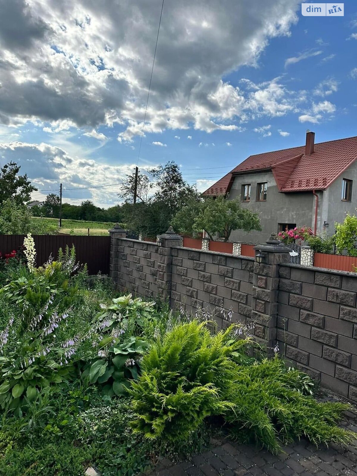 двухэтажный дом с балконом, 190 кв. м, кирпич. Продажа в Кременце район Кременец фото 1