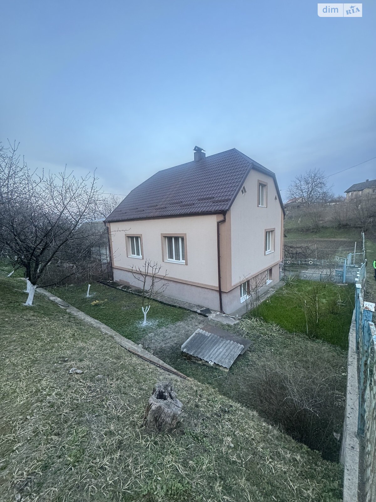 трехэтажный дом с гаражом, 183.2 кв. м, кирпич. Продажа в Кременце район Кременец фото 1 трехэтажный дом с гаражом, 183.2 кв. м, кирпич. Продажа в Кременце район Кременец фото 1