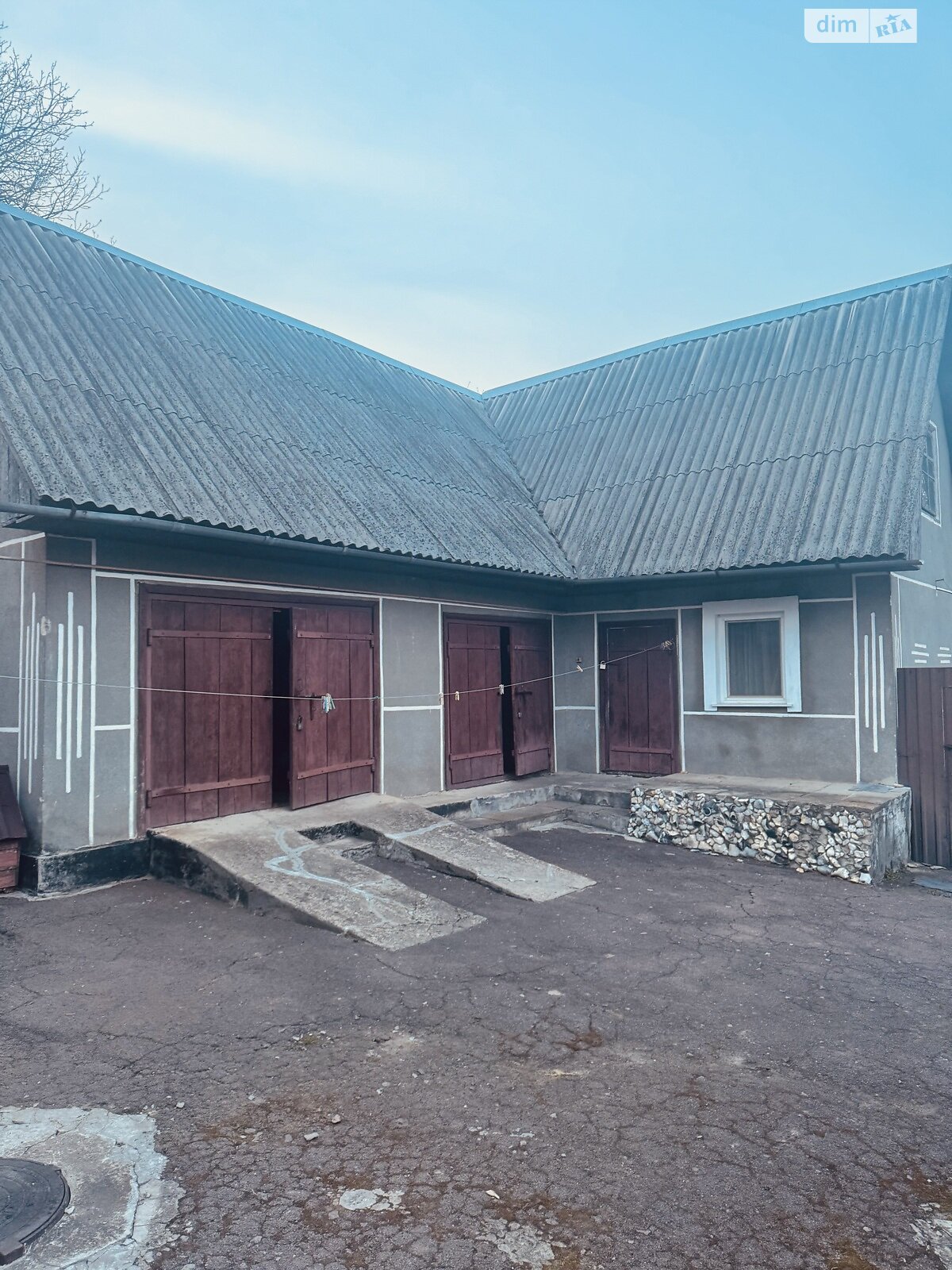 трехэтажный дом с гаражом, 183.2 кв. м, кирпич. Продажа в Кременце район Кременец фото 1 трехэтажный дом с гаражом, 183.2 кв. м, кирпич. Продажа в Кременце район Кременец фото 1