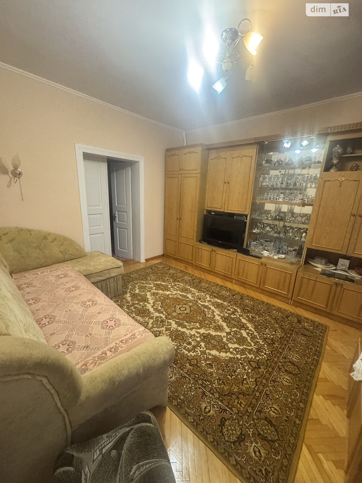 трехэтажный дом с гаражом, 183.2 кв. м, кирпич. Продажа в Кременце район Кременец фото 1 трехэтажный дом с гаражом, 183.2 кв. м, кирпич. Продажа в Кременце район Кременец фото 1