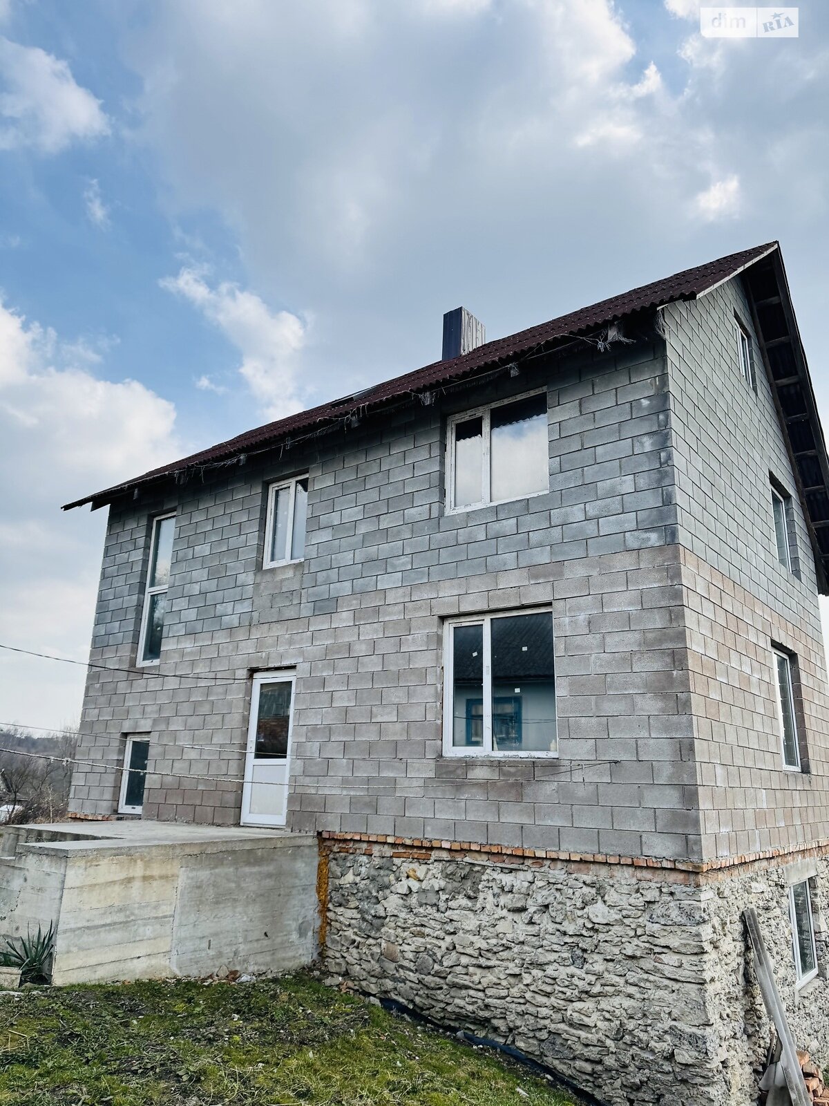 триповерховий будинок з верандою, 180 кв. м, кирпич. Продаж в Кременці, район Кременець фото 1 триповерховий будинок з верандою, 180 кв. м, кирпич. Продаж в Кременці, район Кременець фото 1