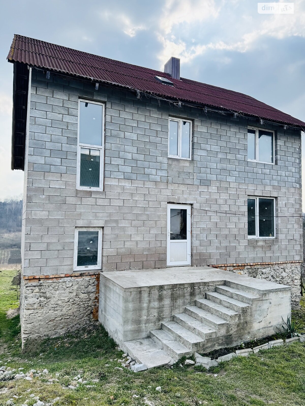 триповерховий будинок з верандою, 180 кв. м, кирпич. Продаж в Кременці, район Кременець фото 1 триповерховий будинок з верандою, 180 кв. м, кирпич. Продаж в Кременці, район Кременець фото 1