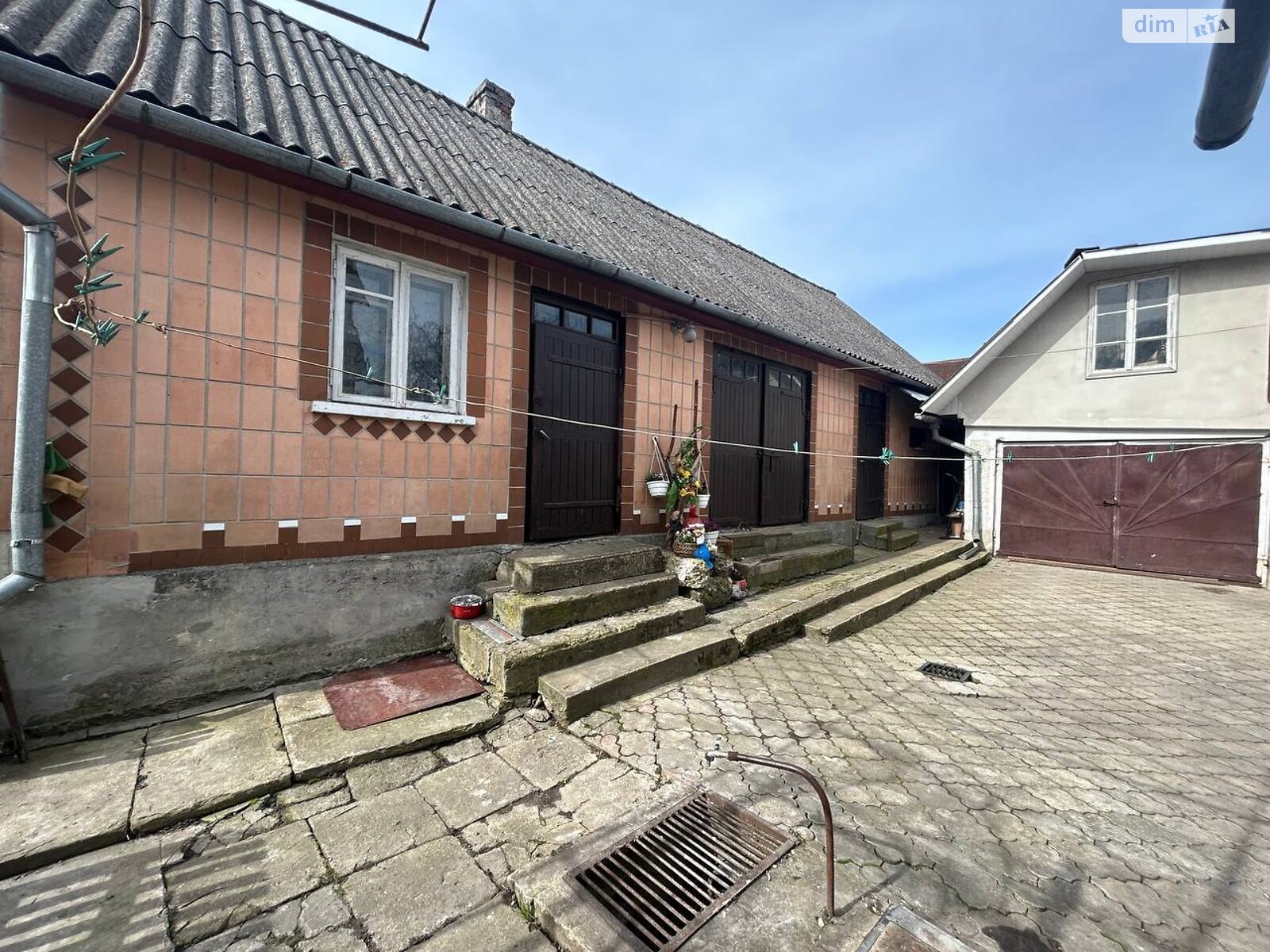 двухэтажный дом с ремонтом, 171.5 кв. м, кирпич. Продажа в Кременце фото 1 двухэтажный дом с ремонтом, 171.5 кв. м, кирпич. Продажа в Кременце фото 1