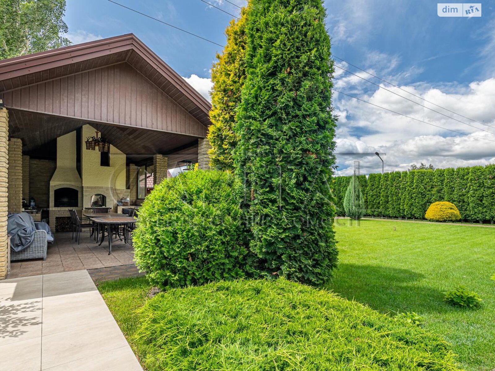двоповерховий будинок з гаражем, 270 кв. м, цегла. Продаж у Кременищі фото 1 двоповерховий будинок з гаражем, 270 кв. м, цегла. Продаж у Кременищі фото 1
