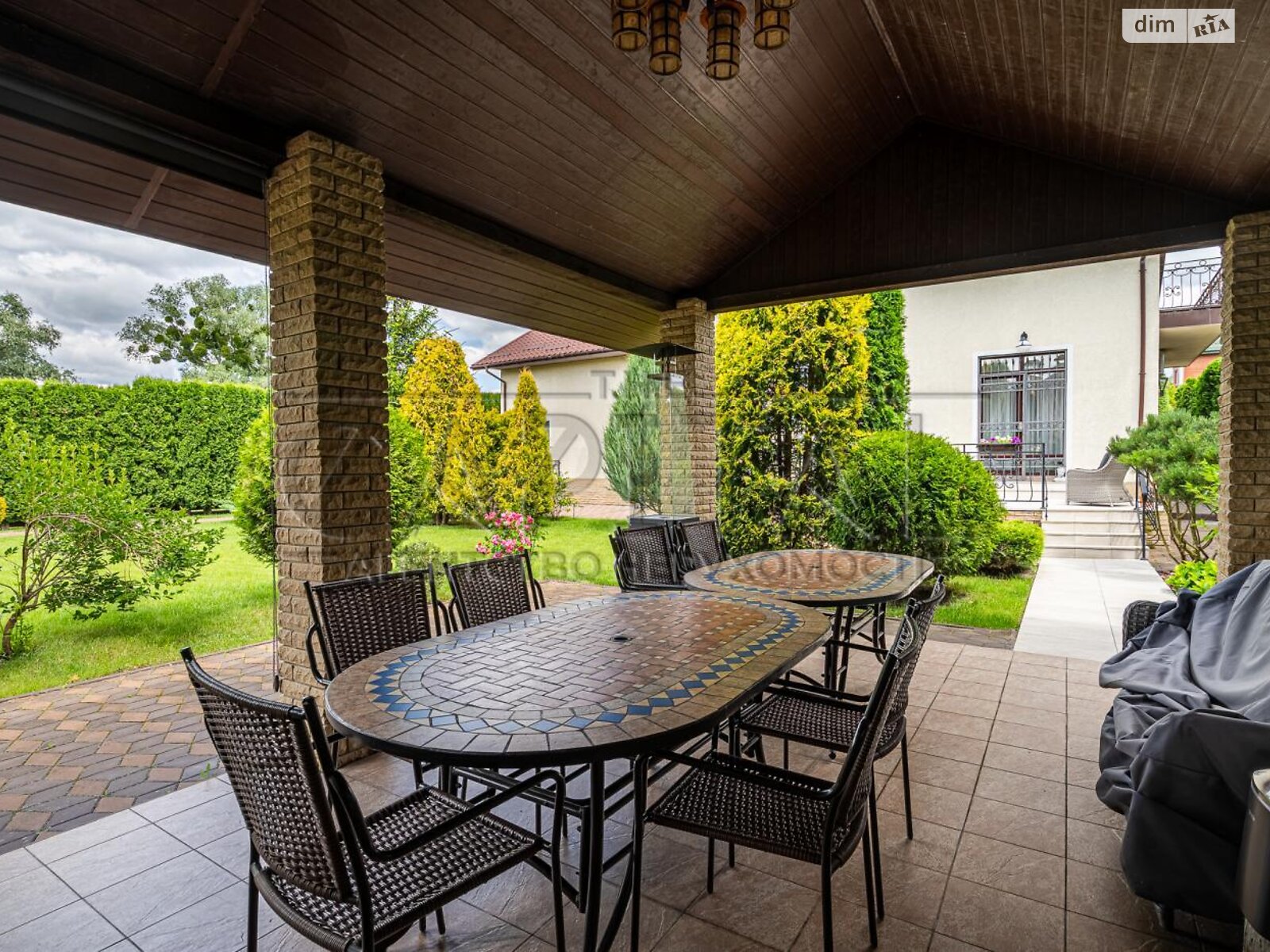 двоповерховий будинок з гаражем, 270 кв. м, цегла. Продаж у Кременищі фото 1 двоповерховий будинок з гаражем, 270 кв. м, цегла. Продаж у Кременищі фото 1