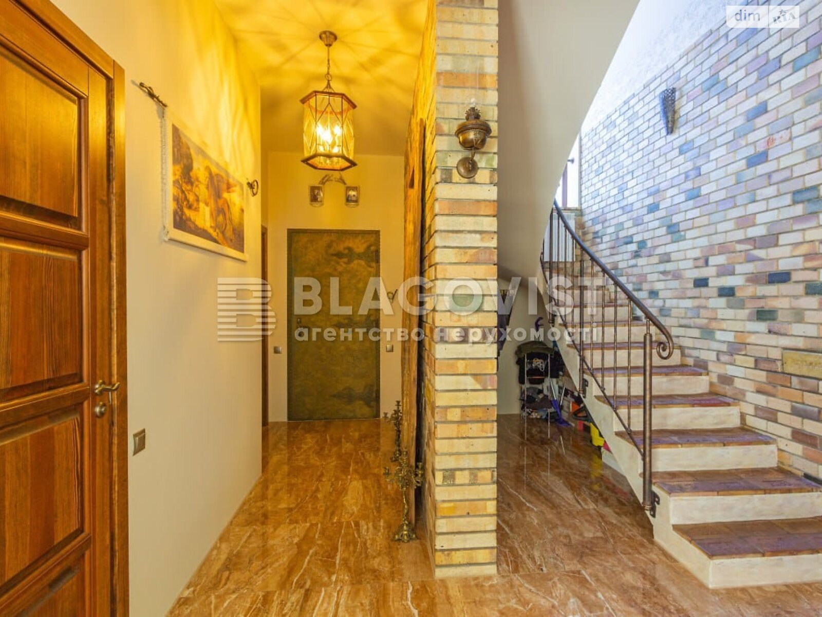 двоповерховий будинок з ремонтом, 178 кв. м, цегла. Продаж у Кременищі фото 1 двоповерховий будинок з ремонтом, 178 кв. м, цегла. Продаж у Кременищі фото 1