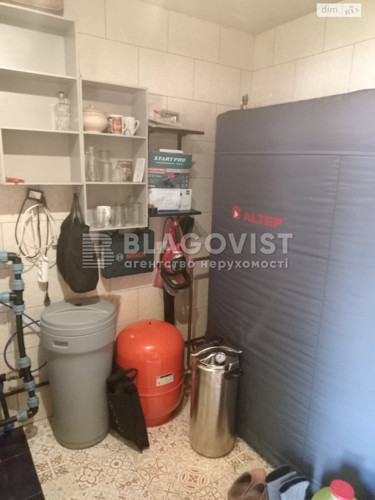 двоповерховий будинок з ремонтом, 178 кв. м, цегла. Продаж у Кременищі фото 1 двоповерховий будинок з ремонтом, 178 кв. м, цегла. Продаж у Кременищі фото 1