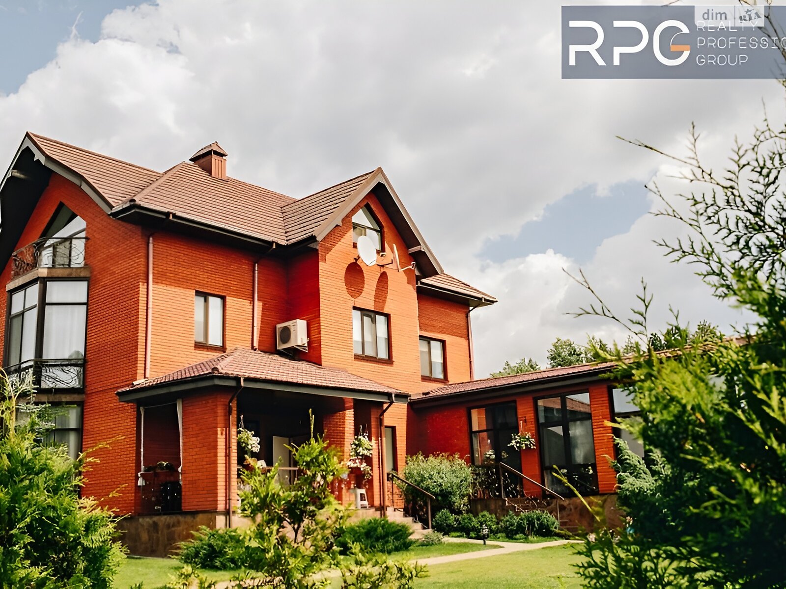 двухэтажный дом с верандой, 395 кв. м, кирпич. Продажа в Кременище фото 1 двухэтажный дом с верандой, 395 кв. м, кирпич. Продажа в Кременище фото 1