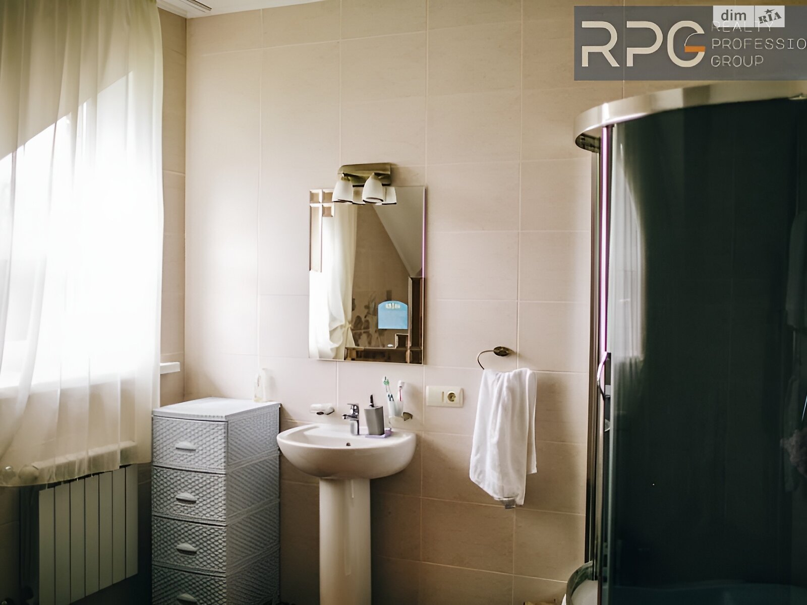 двухэтажный дом с верандой, 395 кв. м, кирпич. Продажа в Кременище фото 1 двухэтажный дом с верандой, 395 кв. м, кирпич. Продажа в Кременище фото 1