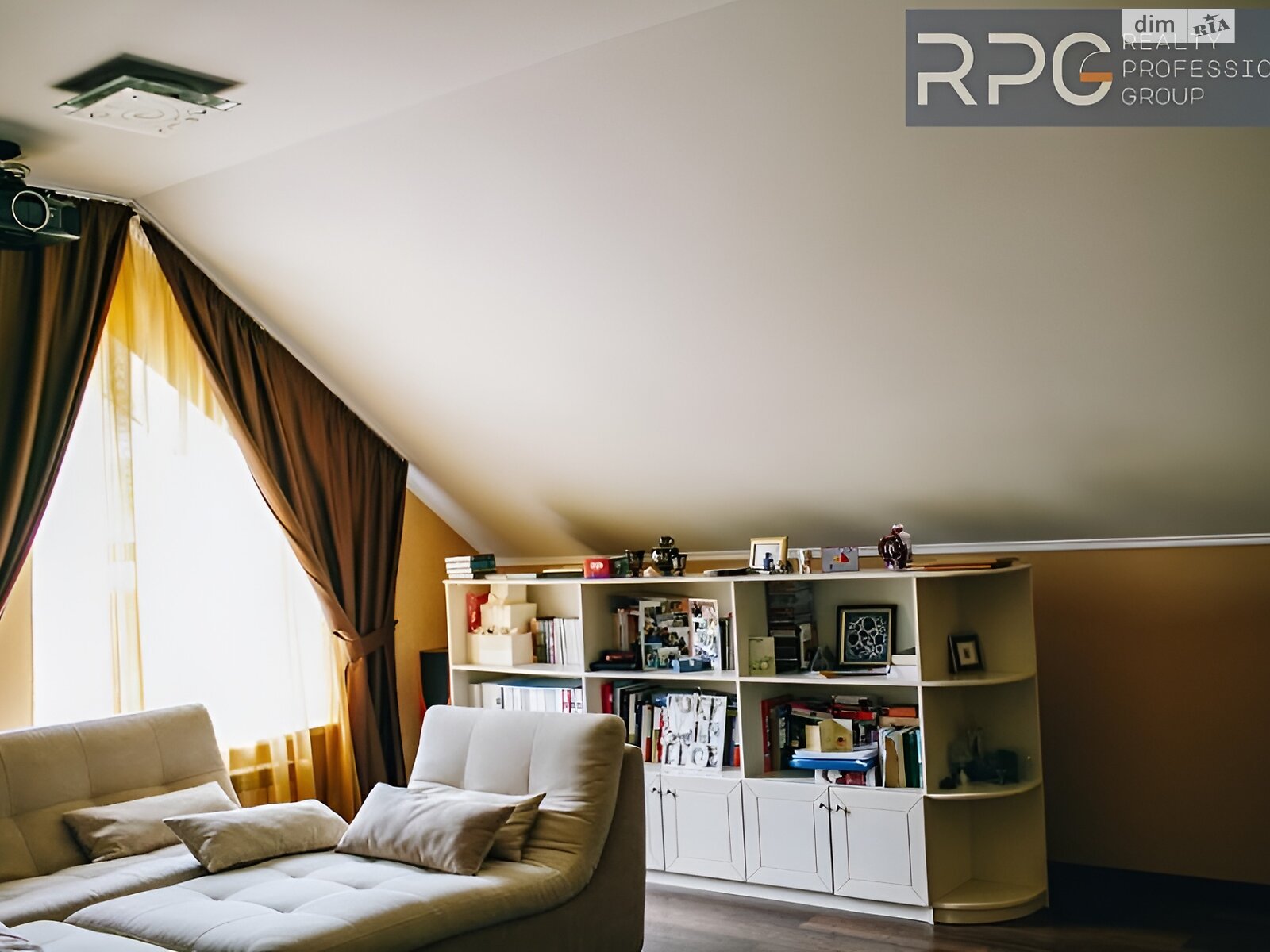 двухэтажный дом с верандой, 395 кв. м, кирпич. Продажа в Кременище фото 1 двухэтажный дом с верандой, 395 кв. м, кирпич. Продажа в Кременище фото 1
