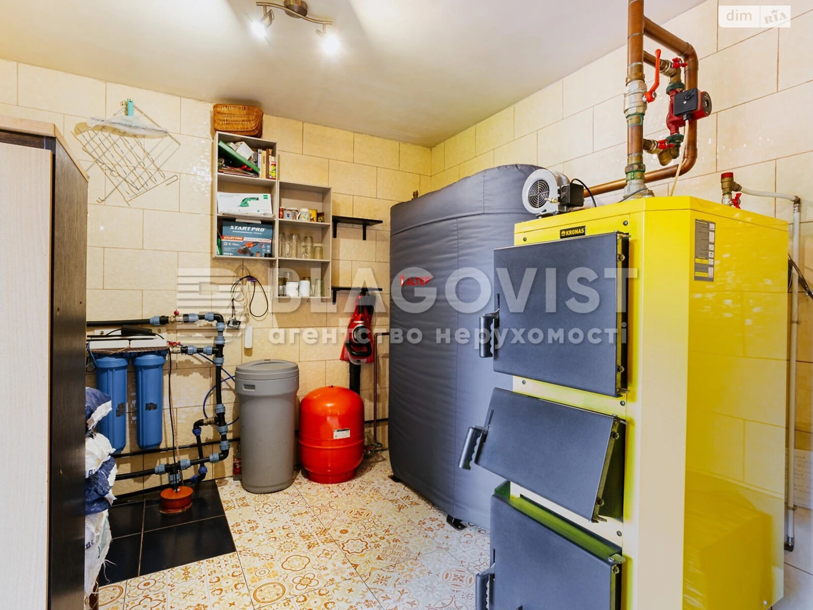 двоповерховий будинок з ремонтом, 178 кв. м, цегла. Продаж у Кременищі фото 1 двоповерховий будинок з ремонтом, 178 кв. м, цегла. Продаж у Кременищі фото 1