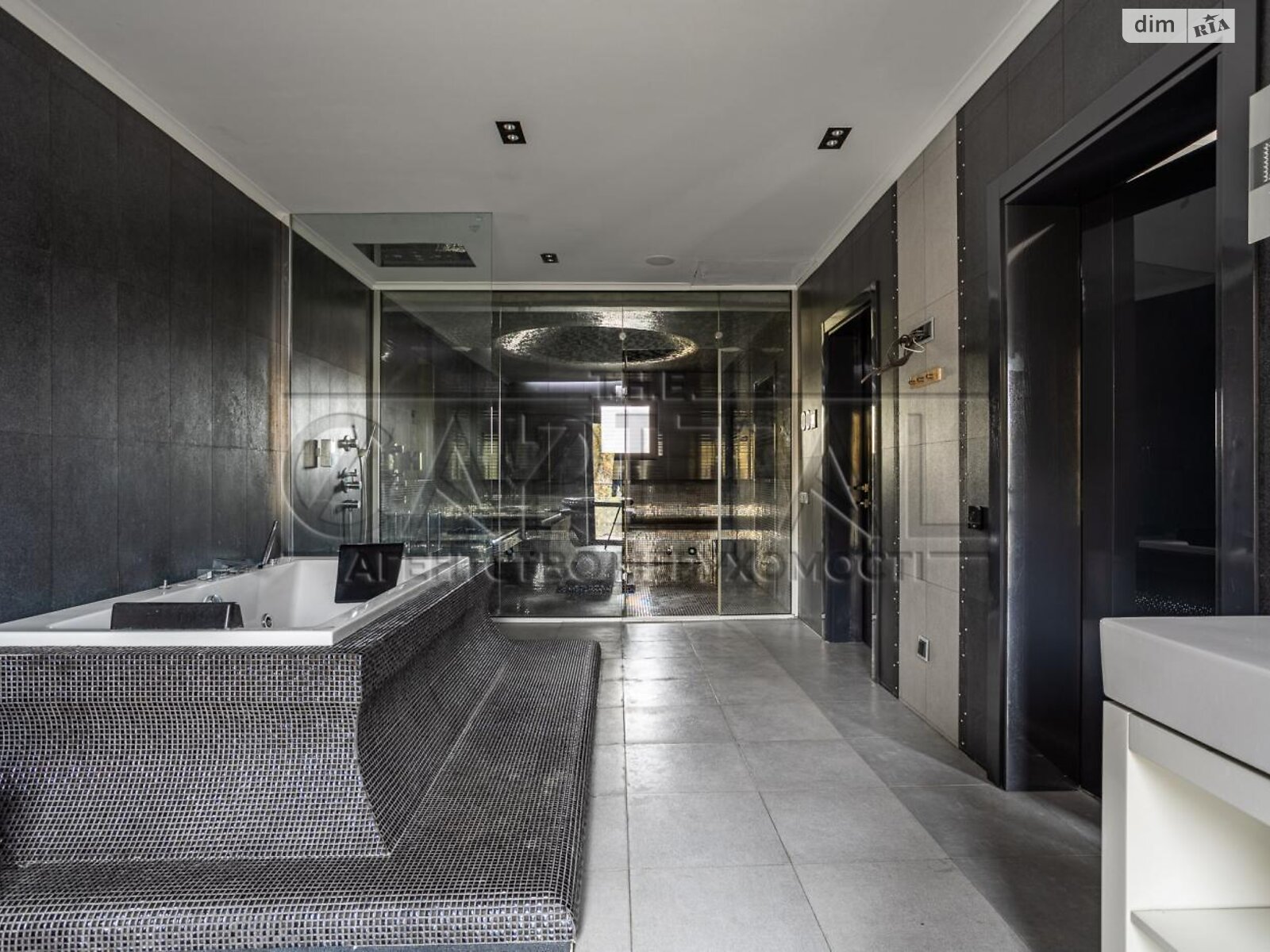 двухэтажный дом, 313 кв. м, кирпич. Продажа в Креничах фото 1 двухэтажный дом, 313 кв. м, кирпич. Продажа в Креничах фото 1