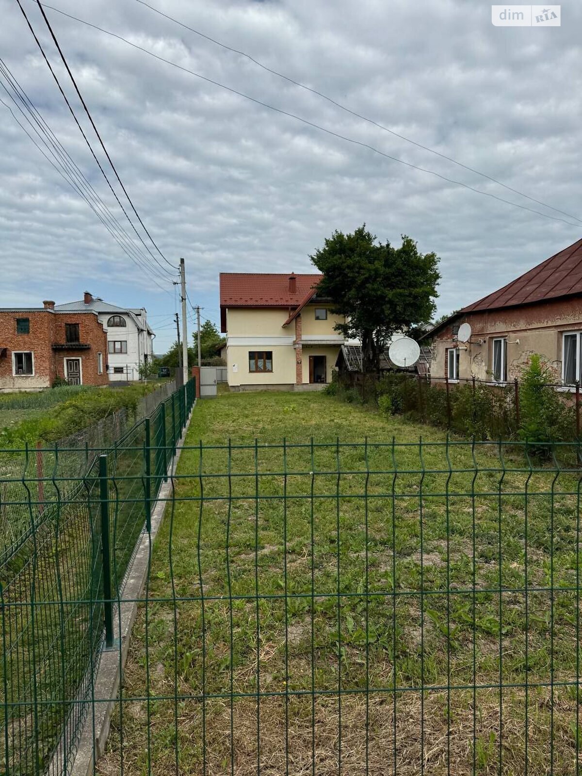 двухэтажный дом с гаражом, 226 кв. м, кирпич. Продажа в Криховцах фото 1 двухэтажный дом с гаражом, 226 кв. м, кирпич. Продажа в Криховцах фото 1