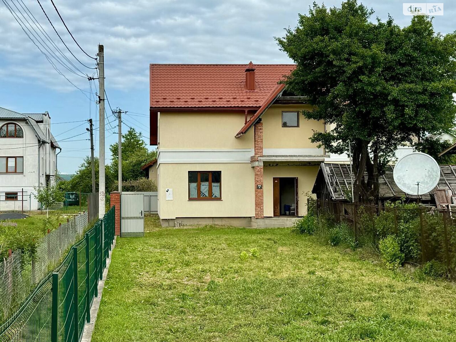 двоповерховий будинок з гаражем, 226 кв. м, цегла. Продаж у Крихівцях фото 1