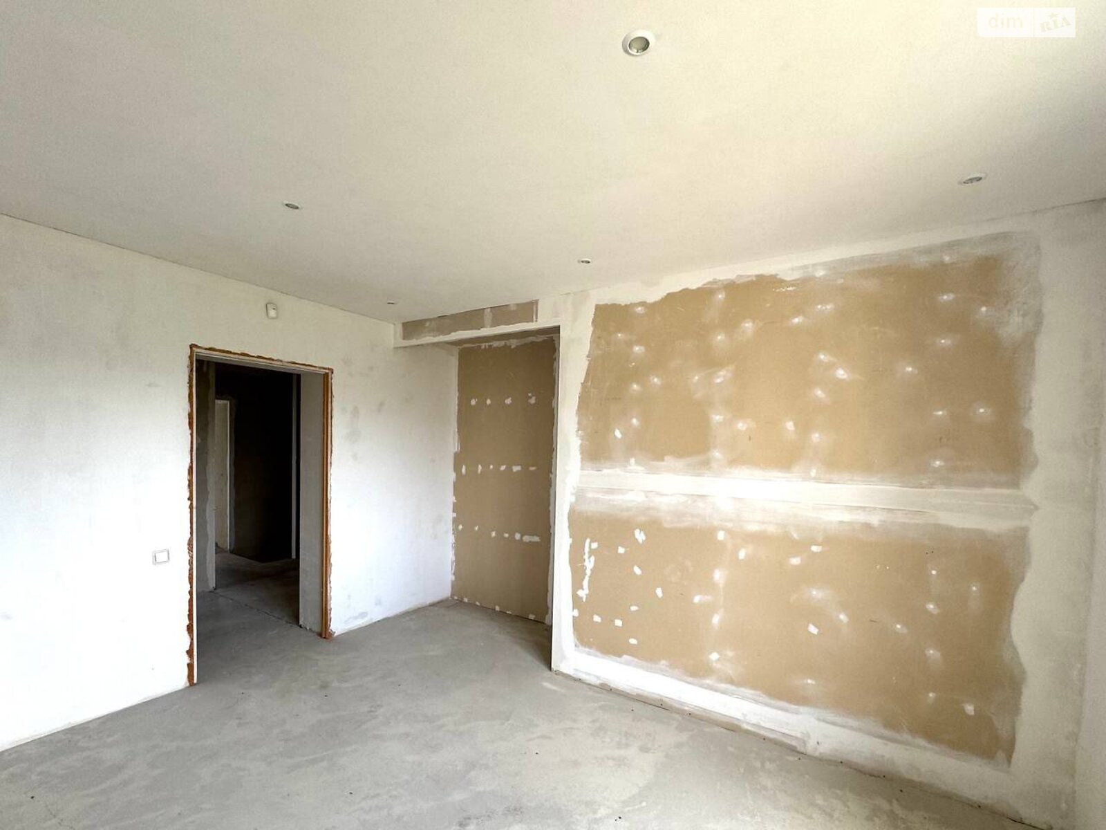 двухэтажный дом с гаражом, 226 кв. м, кирпич. Продажа в Криховцах фото 1 двухэтажный дом с гаражом, 226 кв. м, кирпич. Продажа в Криховцах фото 1