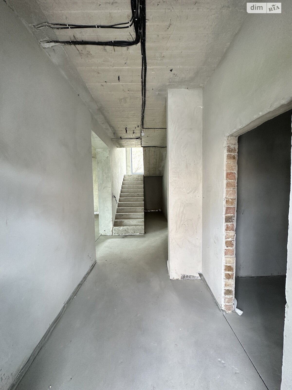двоповерховий будинок з гаражем, 215 кв. м, цегла. Продаж у Крихівцях фото 1 двоповерховий будинок з гаражем, 215 кв. м, цегла. Продаж у Крихівцях фото 1