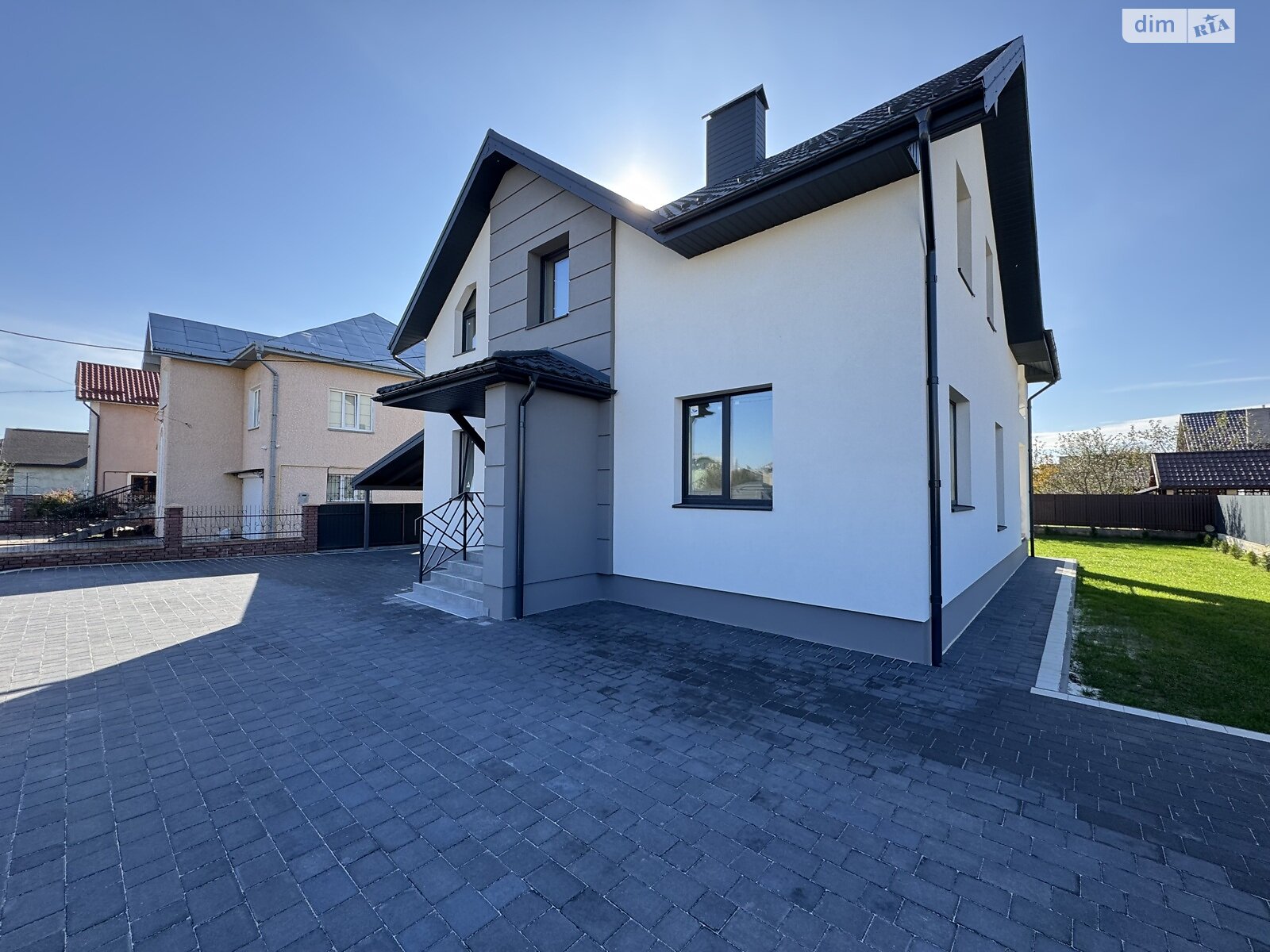 двухэтажный дом, 221 кв. м, кирпич. Продажа в Криховцах фото 1 двухэтажный дом, 221 кв. м, кирпич. Продажа в Криховцах фото 1