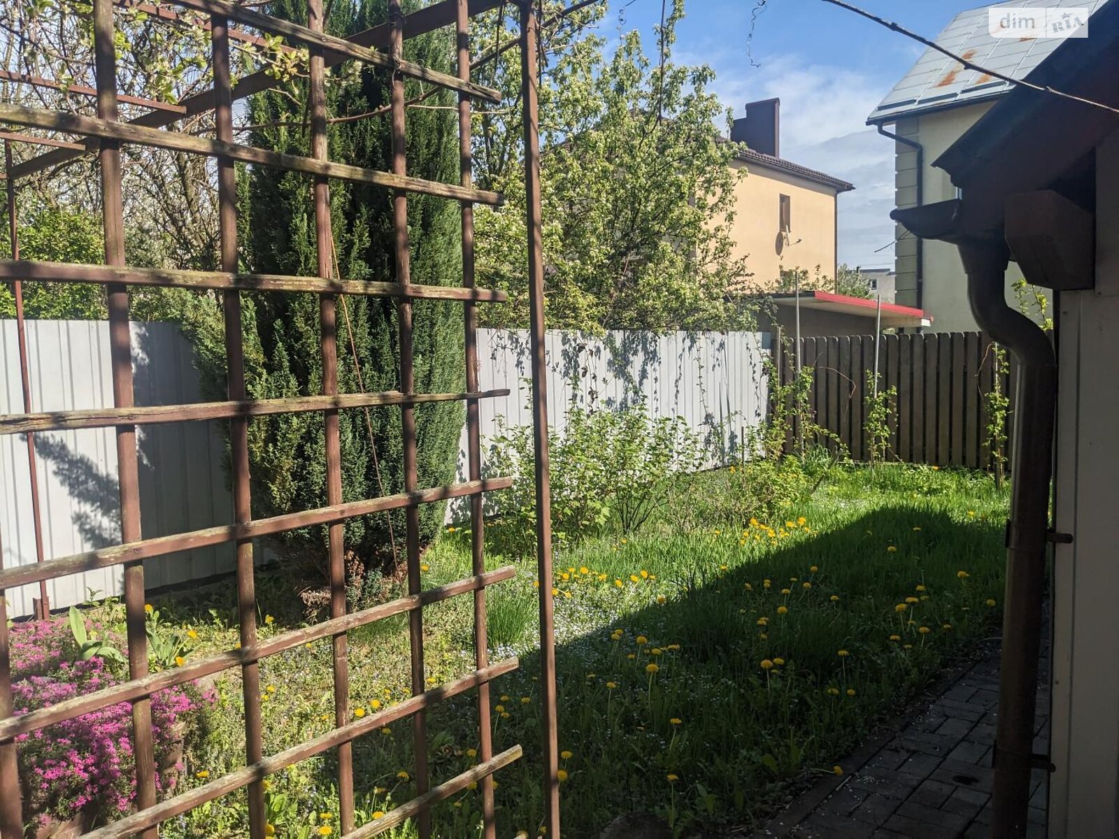 двухэтажный дом, 302.3 кв. м, кирпич. Продажа в Криховцах фото 1 двухэтажный дом, 302.3 кв. м, кирпич. Продажа в Криховцах фото 1