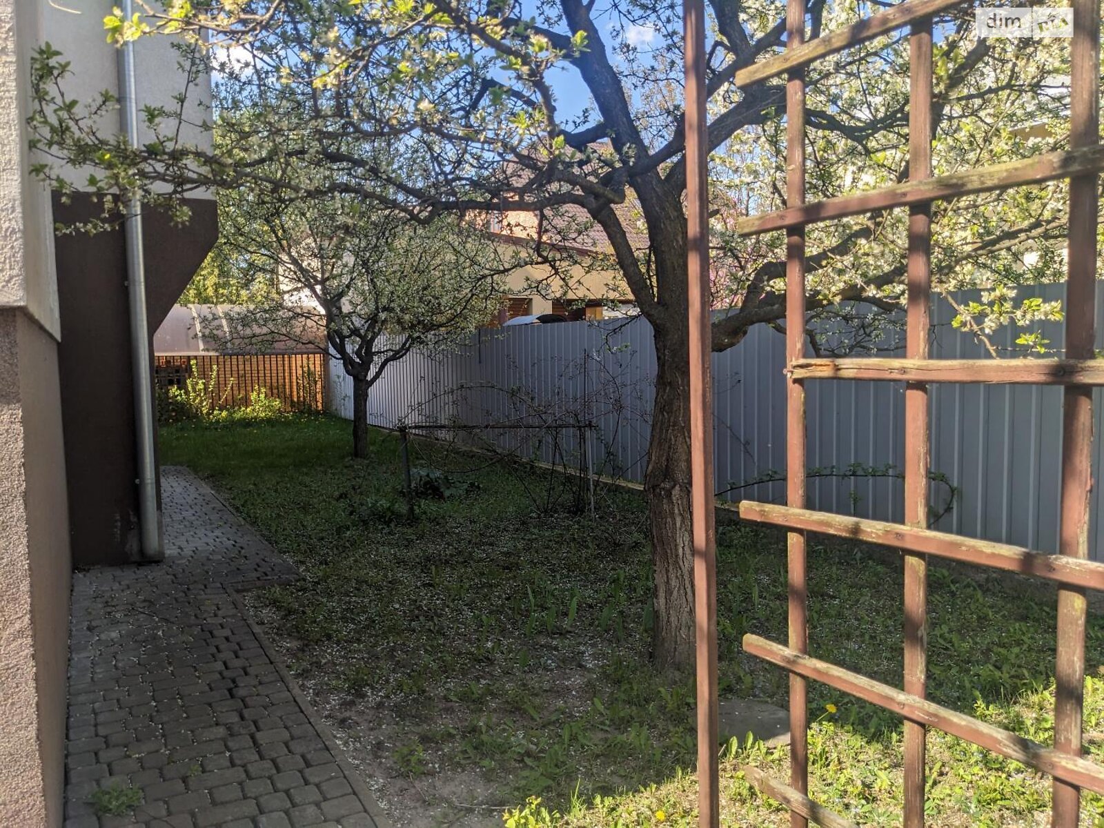 двухэтажный дом, 302.3 кв. м, кирпич. Продажа в Криховцах фото 1 двухэтажный дом, 302.3 кв. м, кирпич. Продажа в Криховцах фото 1