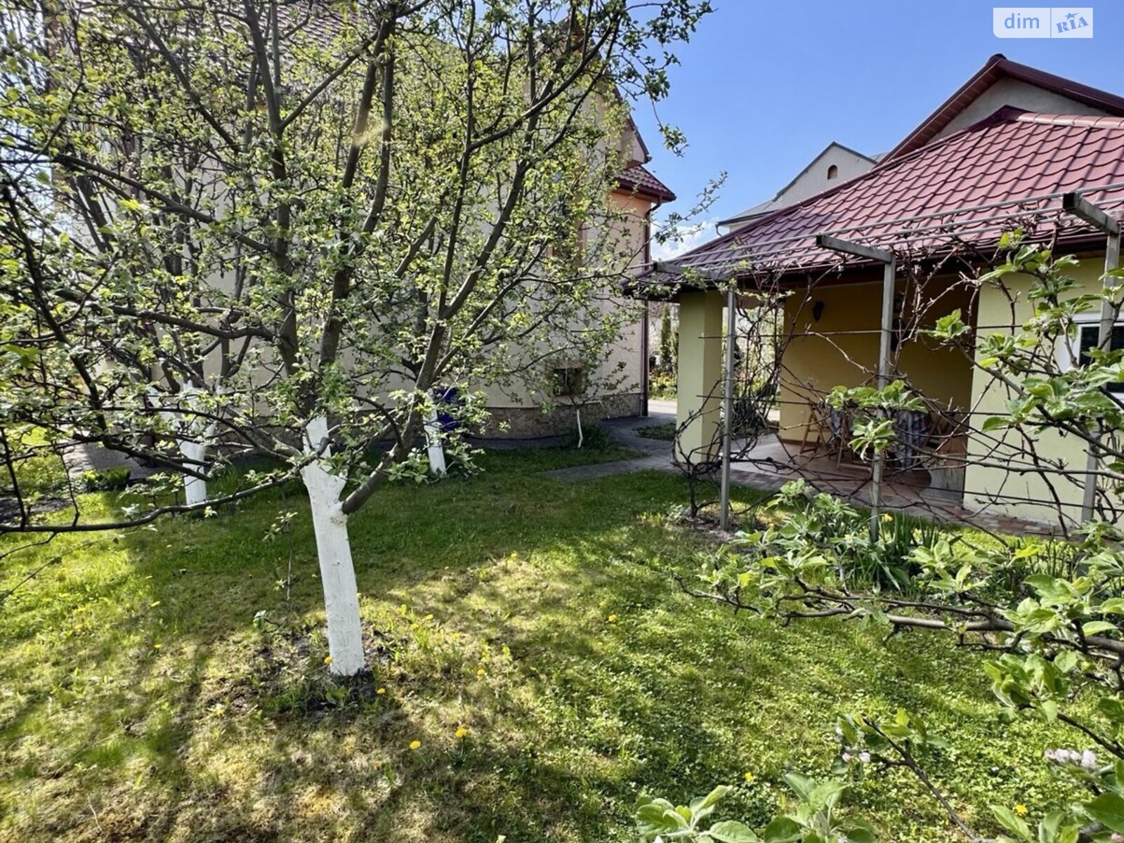 двухэтажный дом с балконом, 165.3 кв. м, кирпич. Продажа в Криховцах фото 1 двухэтажный дом с балконом, 165.3 кв. м, кирпич. Продажа в Криховцах фото 1