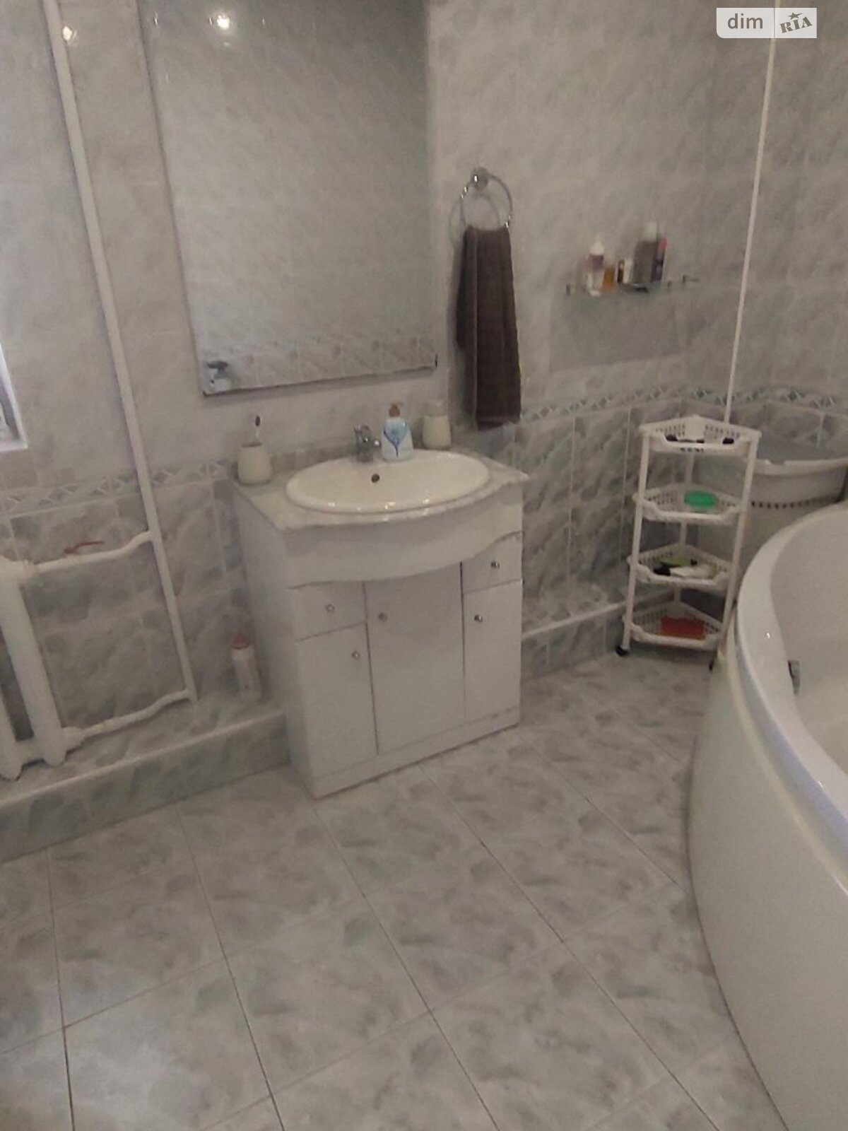 трехэтажный дом, 251 кв. м, кирпич. Продажа в Криховцах фото 1 трехэтажный дом, 251 кв. м, кирпич. Продажа в Криховцах фото 1