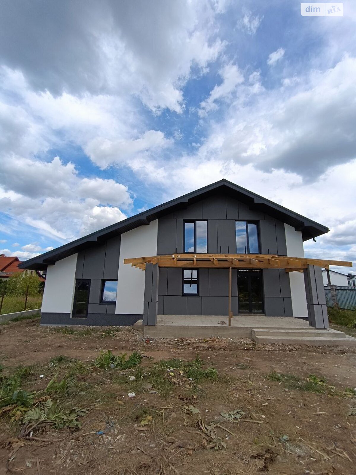 двоповерховий будинок з верандою, 193 кв. м, кирпич. Продаж у Крихівцях фото 1 двоповерховий будинок з верандою, 193 кв. м, кирпич. Продаж у Крихівцях фото 1