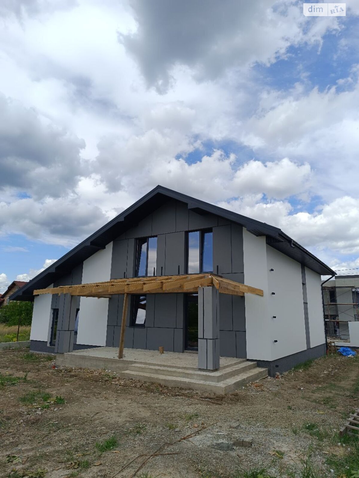 двоповерховий будинок з верандою, 193 кв. м, кирпич. Продаж у Крихівцях фото 1 двоповерховий будинок з верандою, 193 кв. м, кирпич. Продаж у Крихівцях фото 1