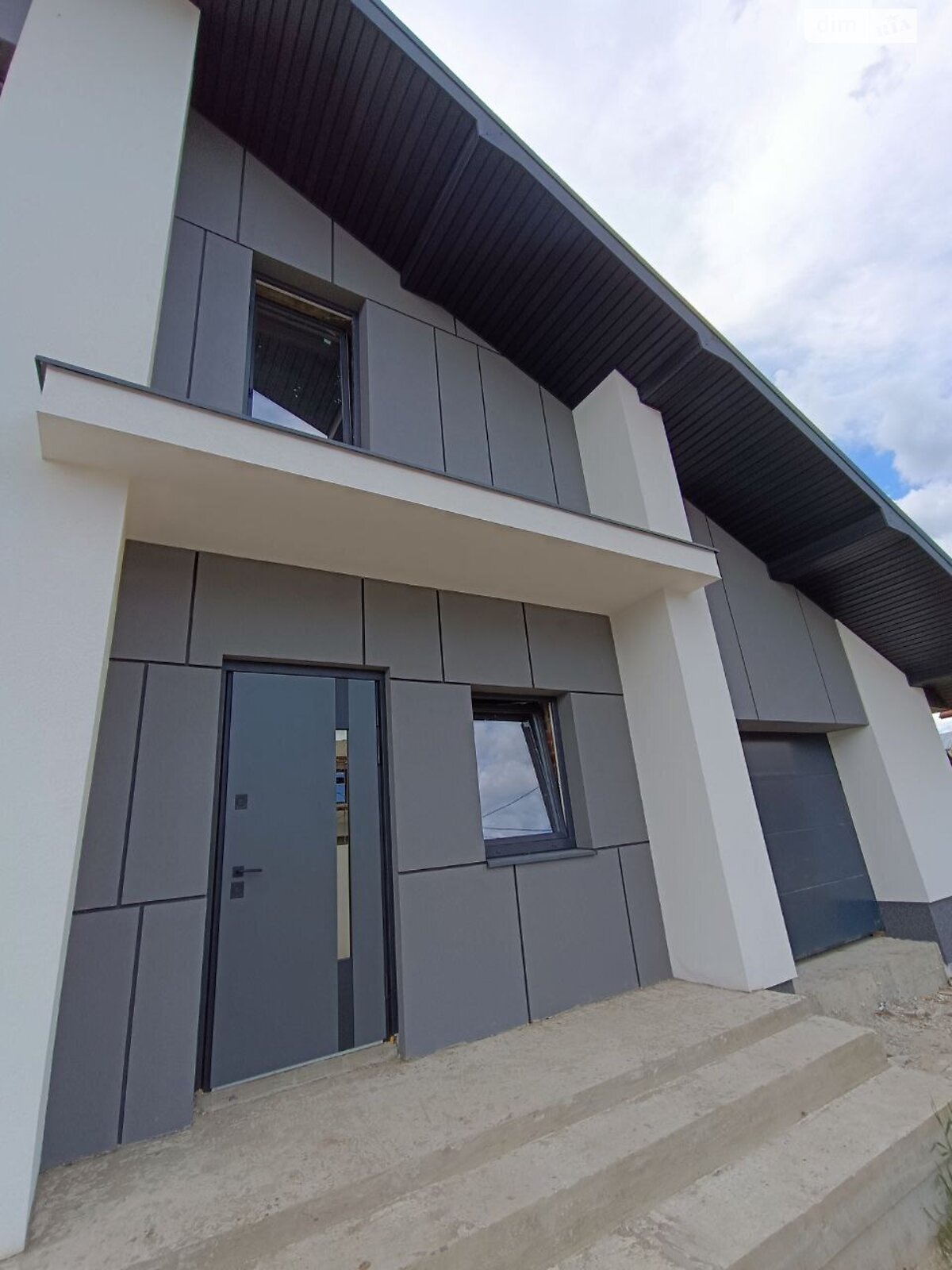 двоповерховий будинок з верандою, 193 кв. м, кирпич. Продаж у Крихівцях фото 1 двоповерховий будинок з верандою, 193 кв. м, кирпич. Продаж у Крихівцях фото 1