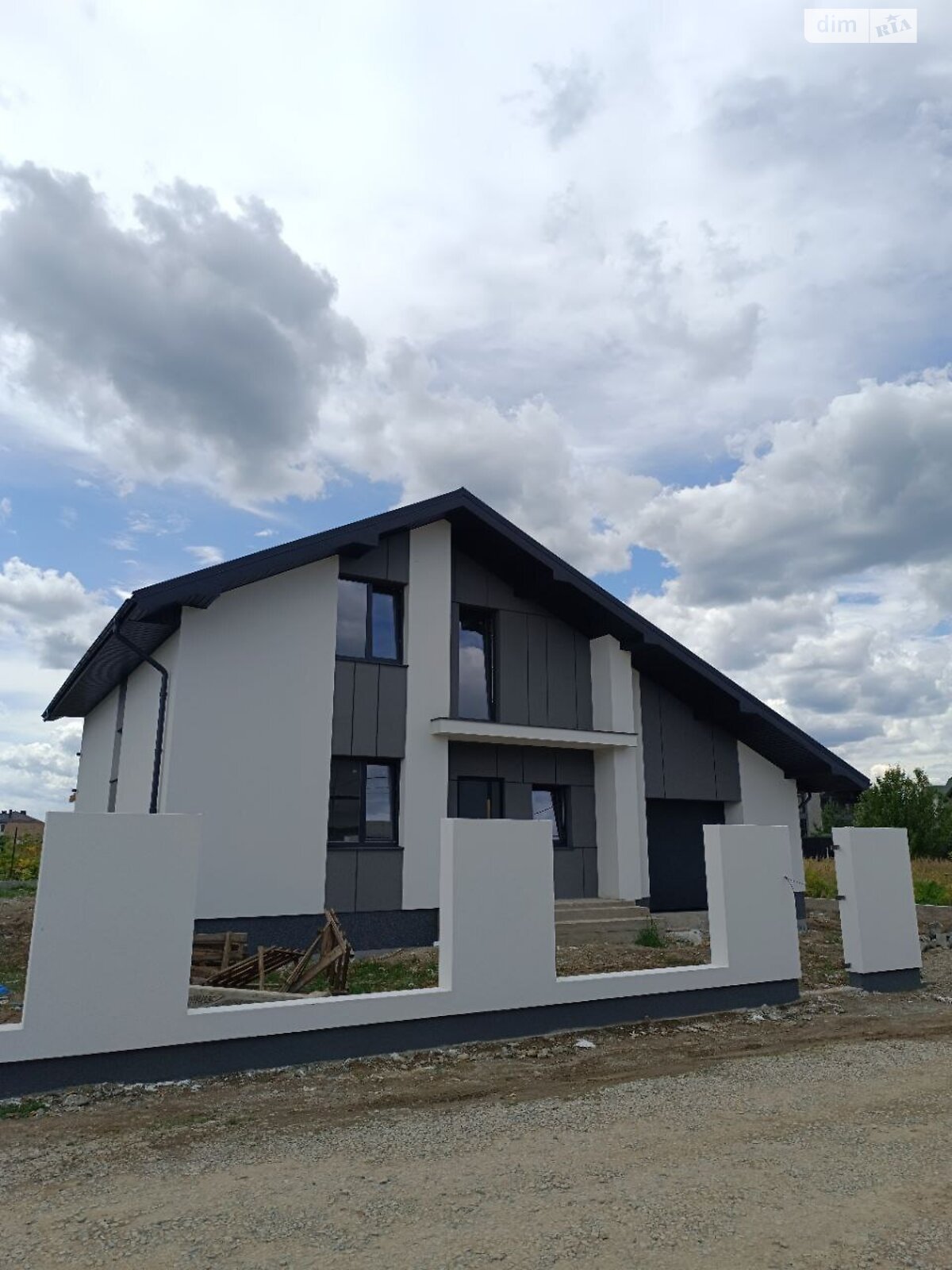 двоповерховий будинок з верандою, 193 кв. м, кирпич. Продаж у Крихівцях фото 1 двоповерховий будинок з верандою, 193 кв. м, кирпич. Продаж у Крихівцях фото 1