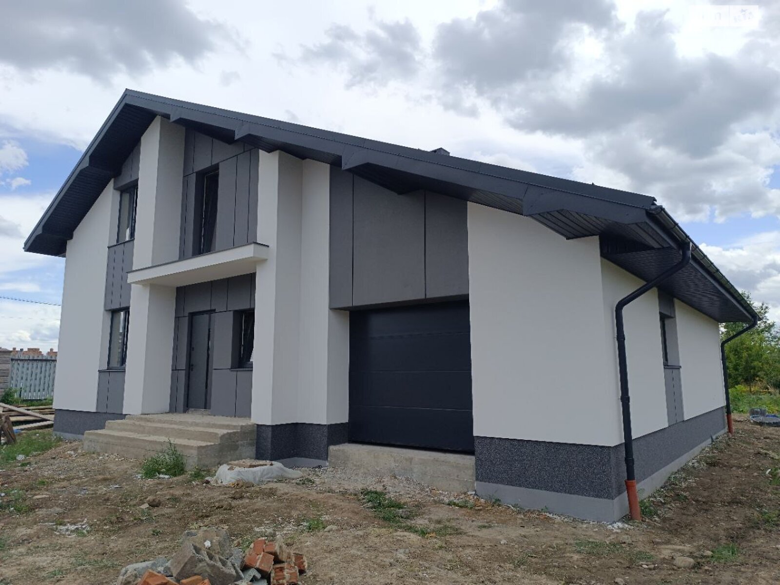 двоповерховий будинок з верандою, 193 кв. м, кирпич. Продаж у Крихівцях фото 1 двоповерховий будинок з верандою, 193 кв. м, кирпич. Продаж у Крихівцях фото 1