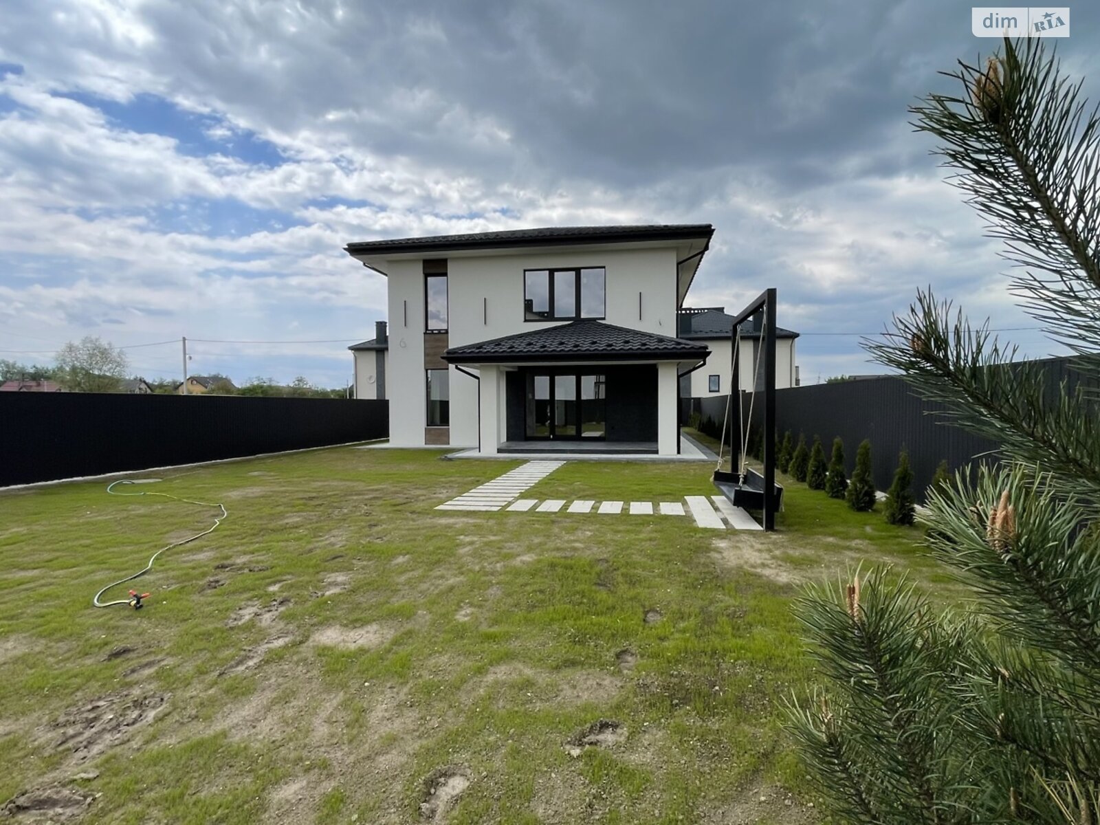 двухэтажный дом с верандой, 160 кв. м, кирпич. Продажа в Криховцах фото 1 двухэтажный дом с верандой, 160 кв. м, кирпич. Продажа в Криховцах фото 1