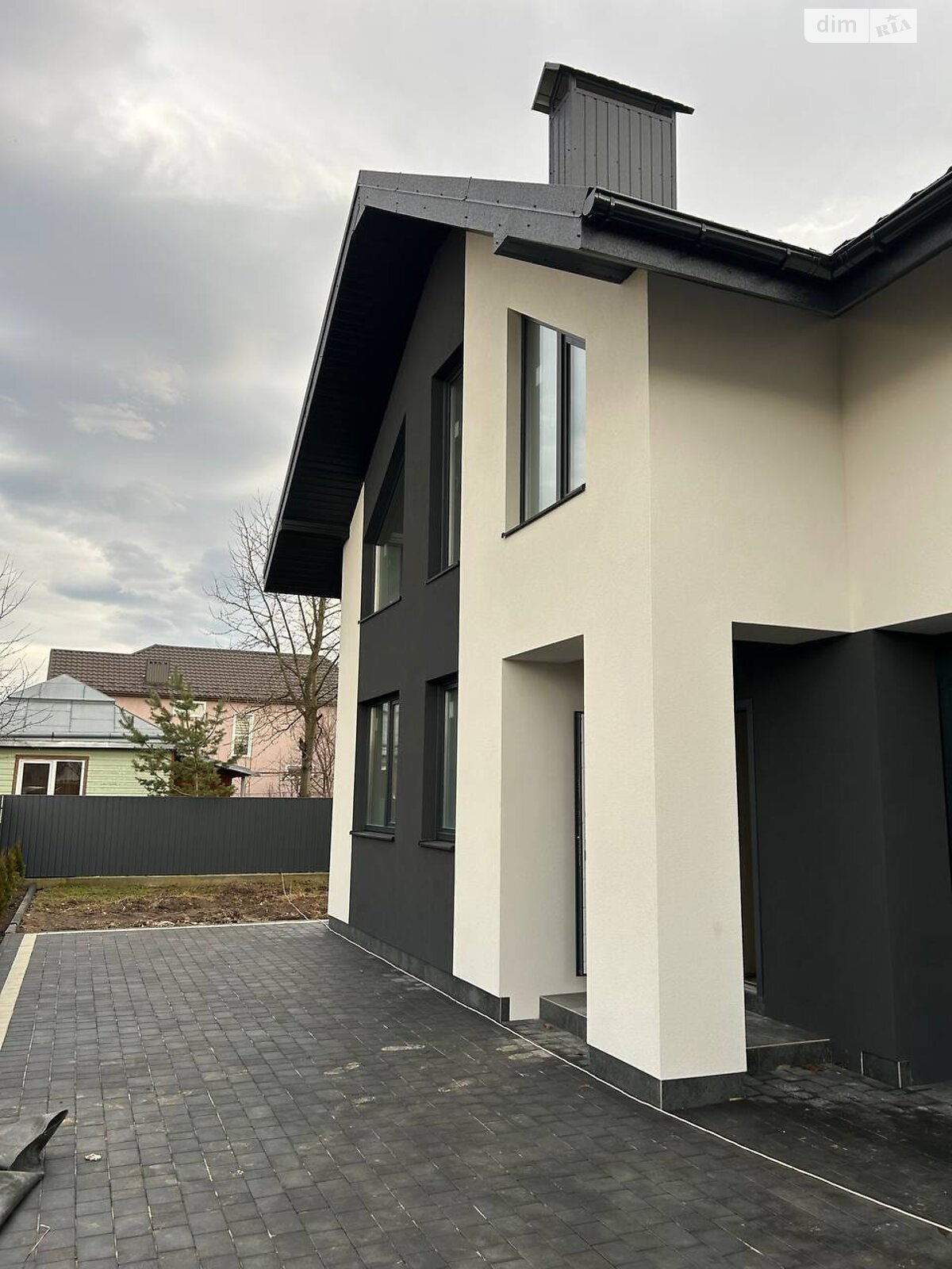 двоповерховий будинок з гаражем, 140 кв. м, цегла. Продаж у Крихівцях фото 1 двоповерховий будинок з гаражем, 140 кв. м, цегла. Продаж у Крихівцях фото 1