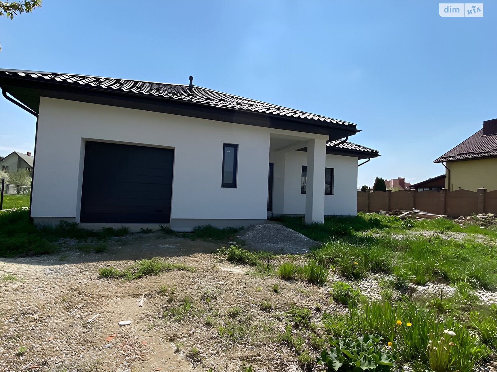 одноповерховий будинок з гаражем, 150 кв. м, кирпич. Продаж у Крихівцях фото 1 одноповерховий будинок з гаражем, 150 кв. м, кирпич. Продаж у Крихівцях фото 1