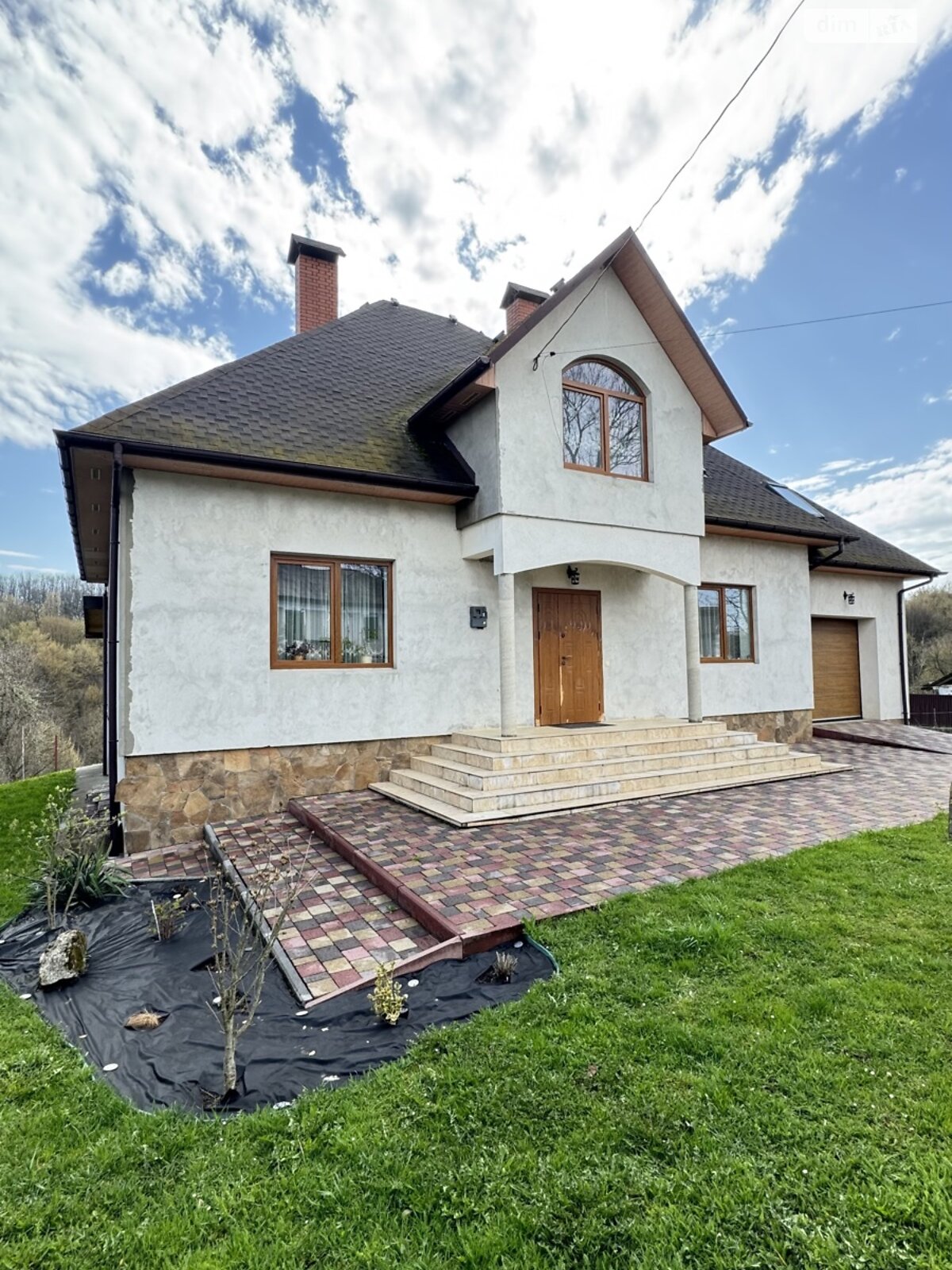 двухэтажный дом с гаражом, 357.6 кв. м, кирпич. Продажа в Крилосе фото 1 двухэтажный дом с гаражом, 357.6 кв. м, кирпич. Продажа в Крилосе фото 1