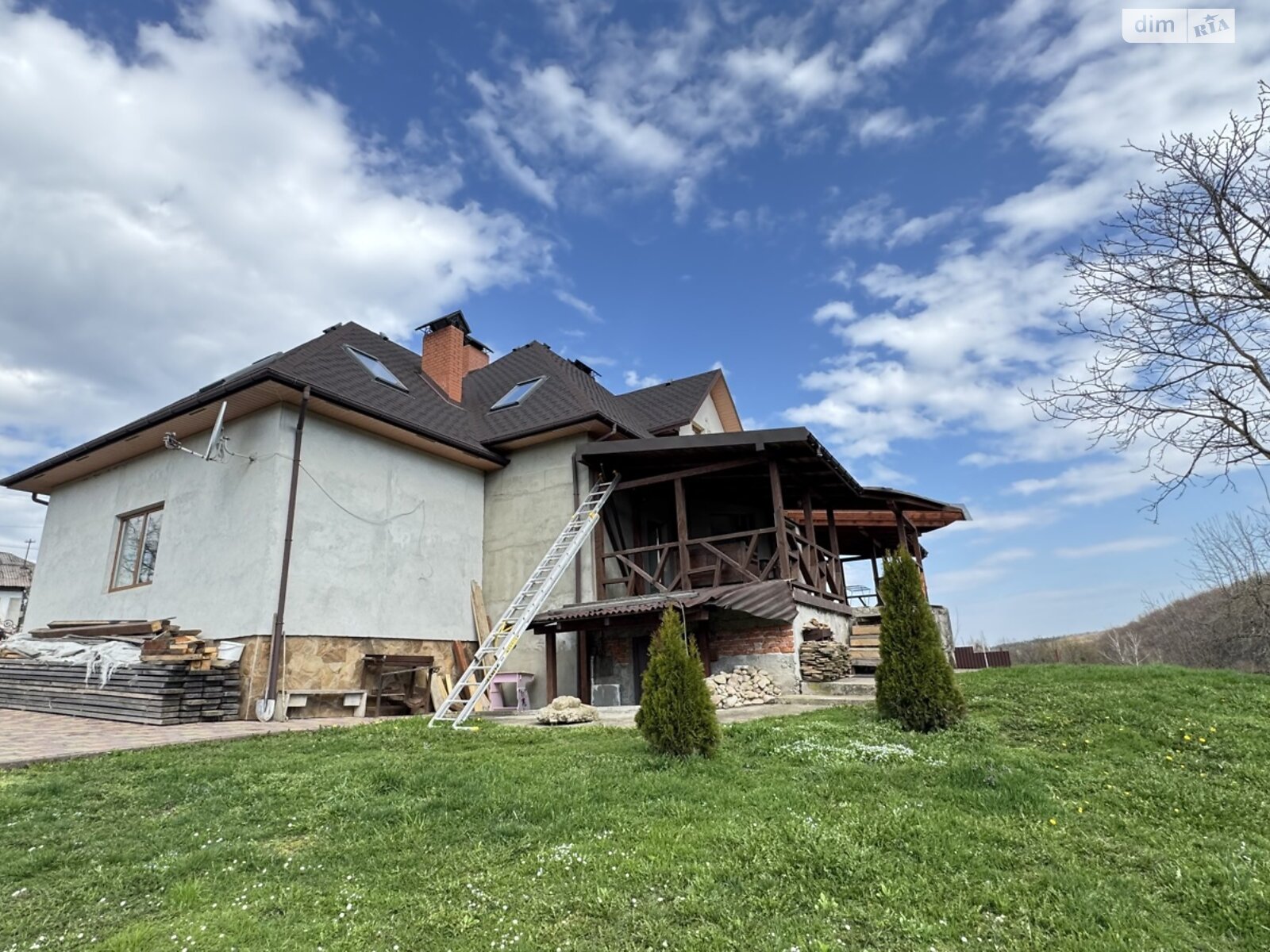 двухэтажный дом с гаражом, 357.6 кв. м, кирпич. Продажа в Крилосе фото 1 двухэтажный дом с гаражом, 357.6 кв. м, кирпич. Продажа в Крилосе фото 1