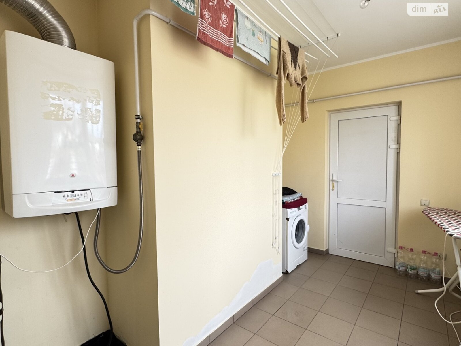 двухэтажный дом с гаражом, 357.6 кв. м, кирпич. Продажа в Крилосе фото 1 двухэтажный дом с гаражом, 357.6 кв. м, кирпич. Продажа в Крилосе фото 1