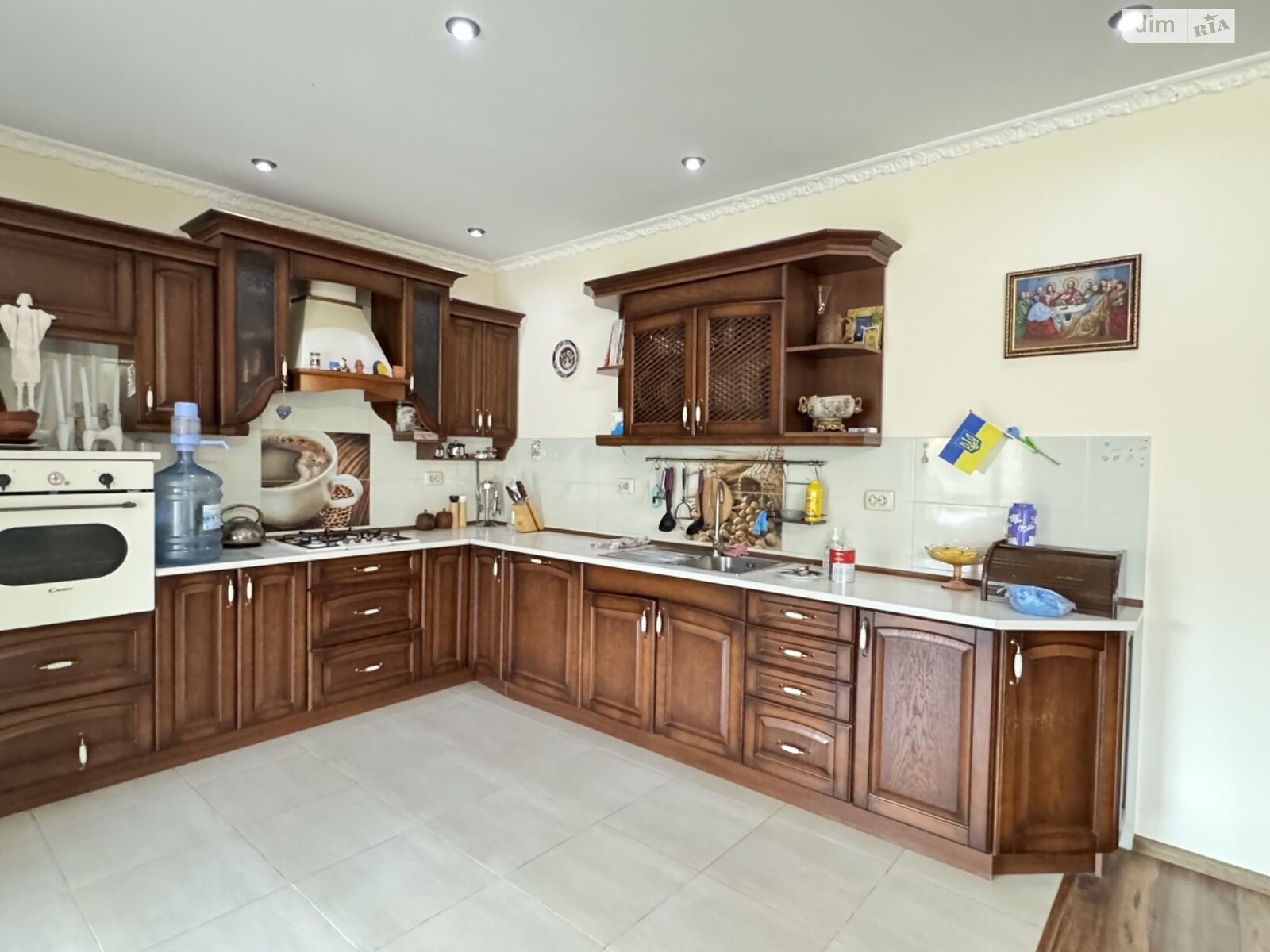 двухэтажный дом с гаражом, 357.6 кв. м, кирпич. Продажа в Крилосе фото 1 двухэтажный дом с гаражом, 357.6 кв. м, кирпич. Продажа в Крилосе фото 1