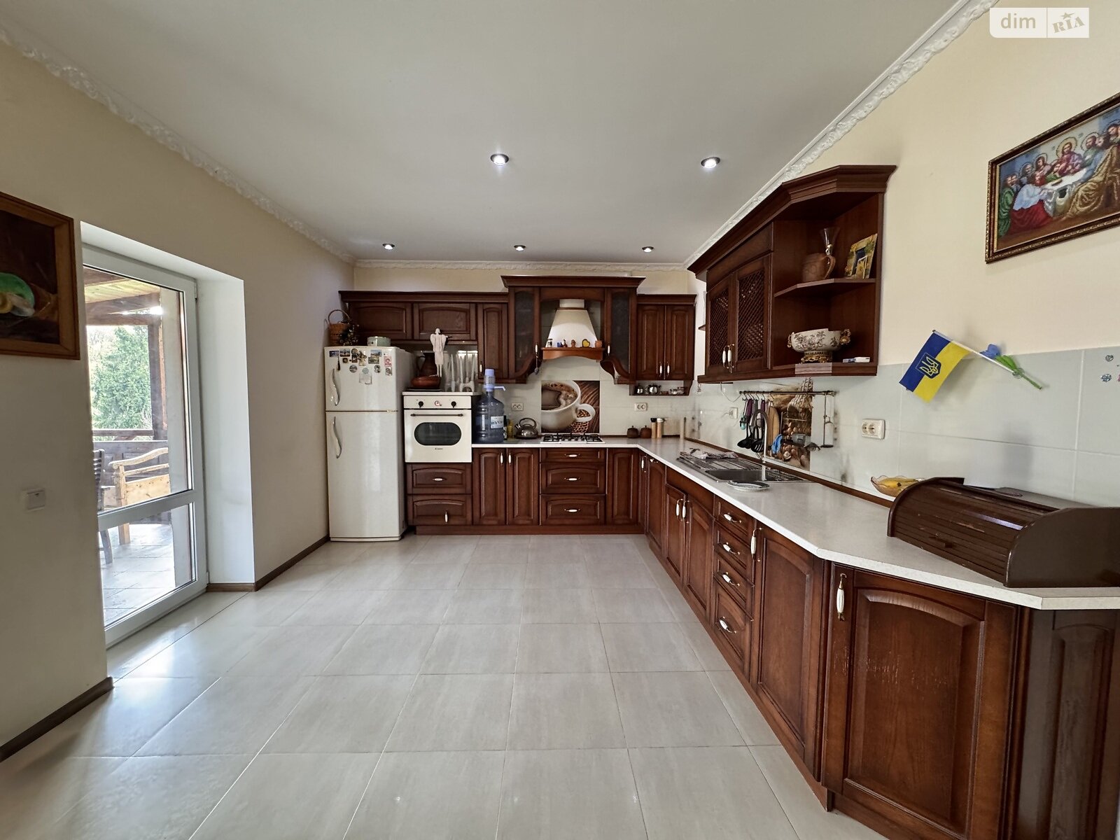 двухэтажный дом с гаражом, 357.6 кв. м, кирпич. Продажа в Крилосе фото 1 двухэтажный дом с гаражом, 357.6 кв. м, кирпич. Продажа в Крилосе фото 1