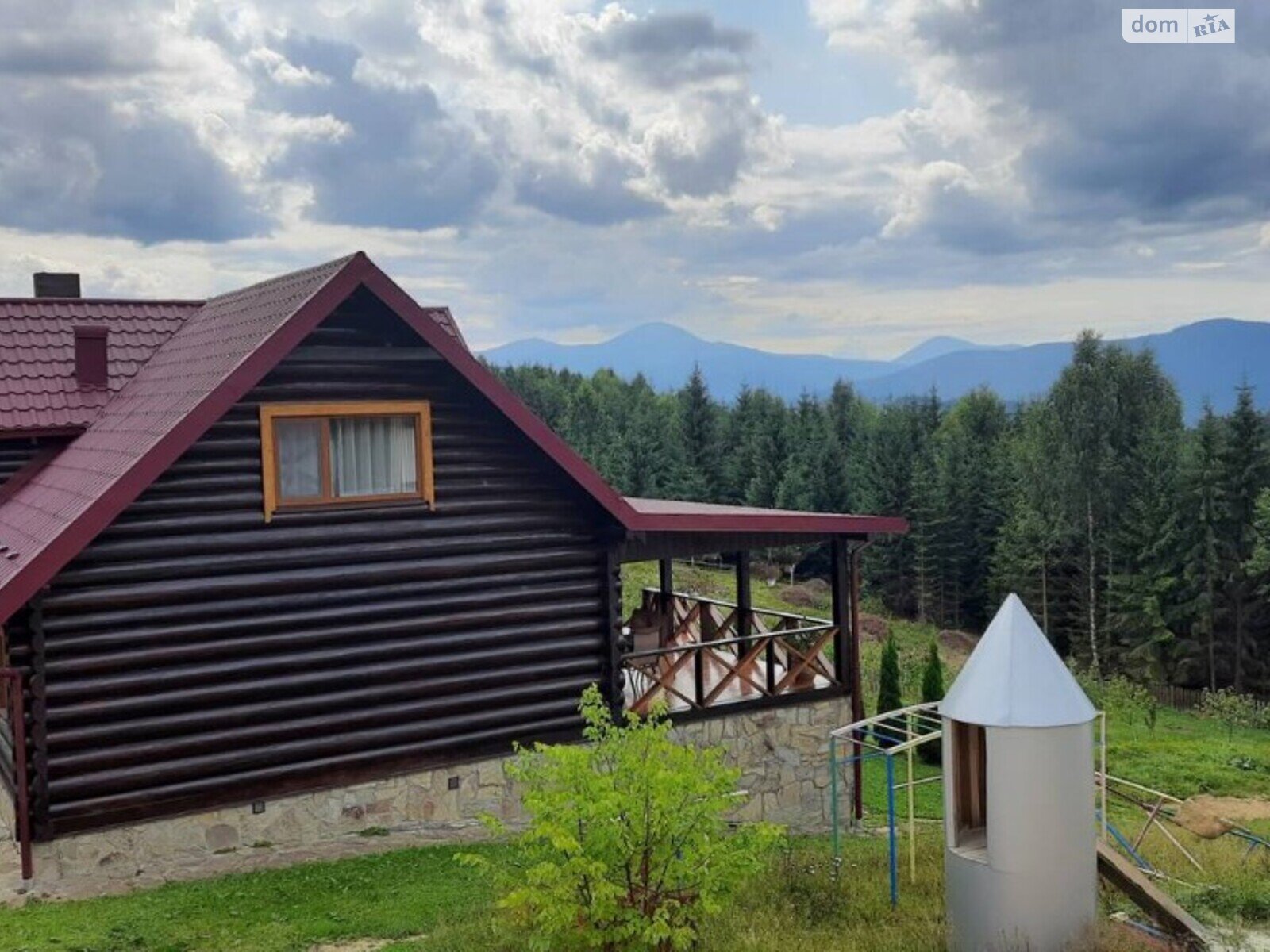 двухэтажный дом с балконом, 280 кв. м, кирпич. Продажа в Кривополье фото 1