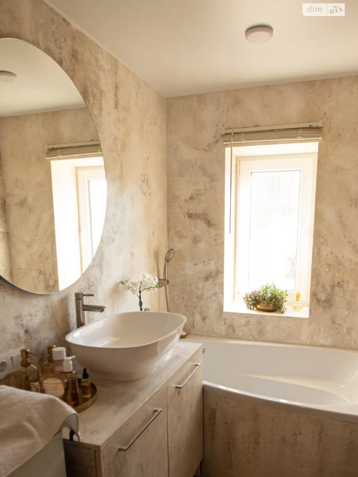 одноповерховий будинок з гаражем, 77.6 кв. м, шлакобетон. Продаж в Кривому Розі, район Інгулецький фото 1 одноповерховий будинок з гаражем, 77.6 кв. м, шлакобетон. Продаж в Кривому Розі, район Інгулецький фото 1