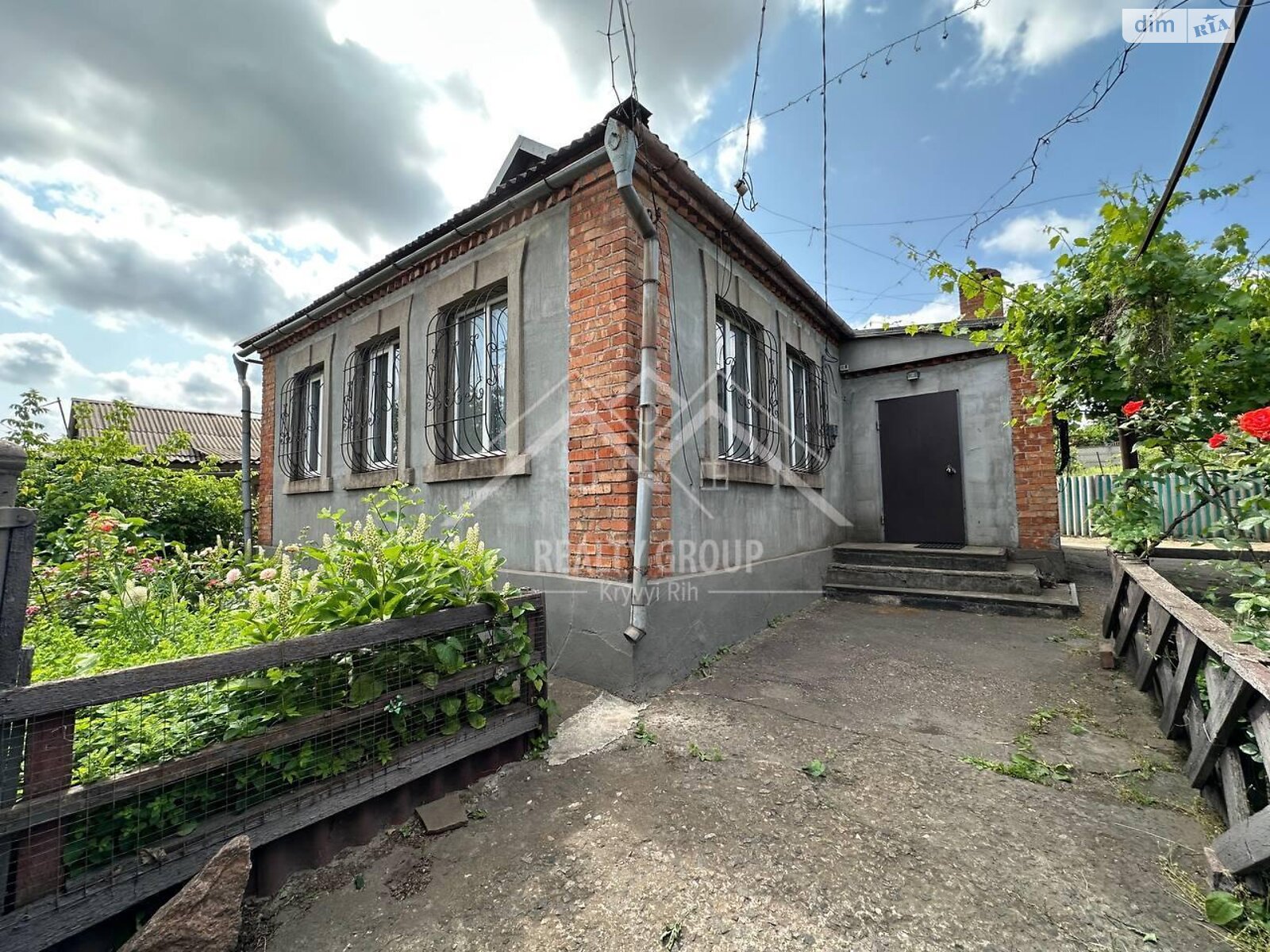 одноповерховий будинок з гаражем, 50.4 кв. м, цегла. Продаж в Кривому Розі, район Металургійний фото 1 одноповерховий будинок з гаражем, 50.4 кв. м, цегла. Продаж в Кривому Розі, район Металургійний фото 1